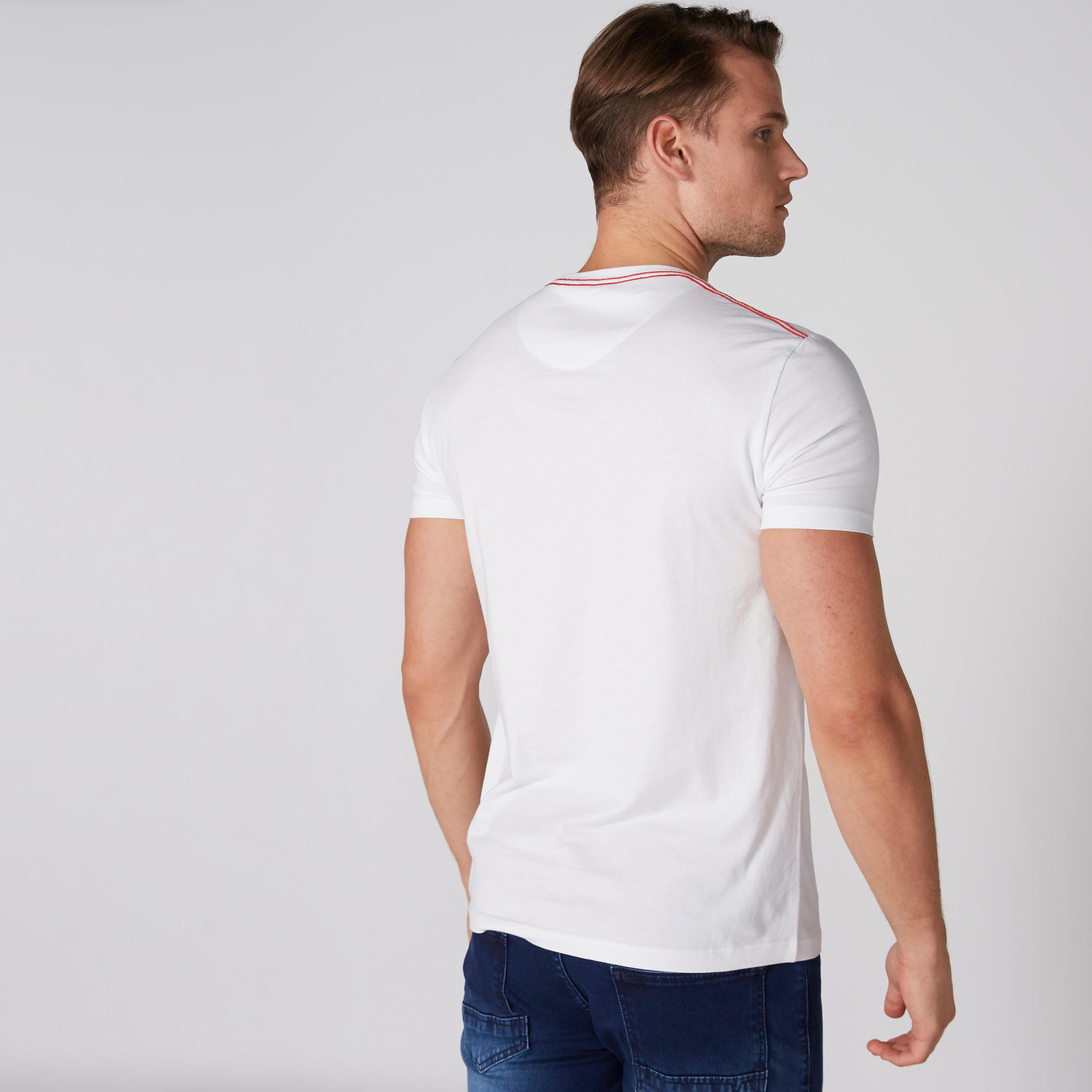 تيشيرت بياقة مستديرة وأكمام قصيرة وطبعات بيينج هيومان-men-clothing-tshirtsandpolos-tshirts-image-2