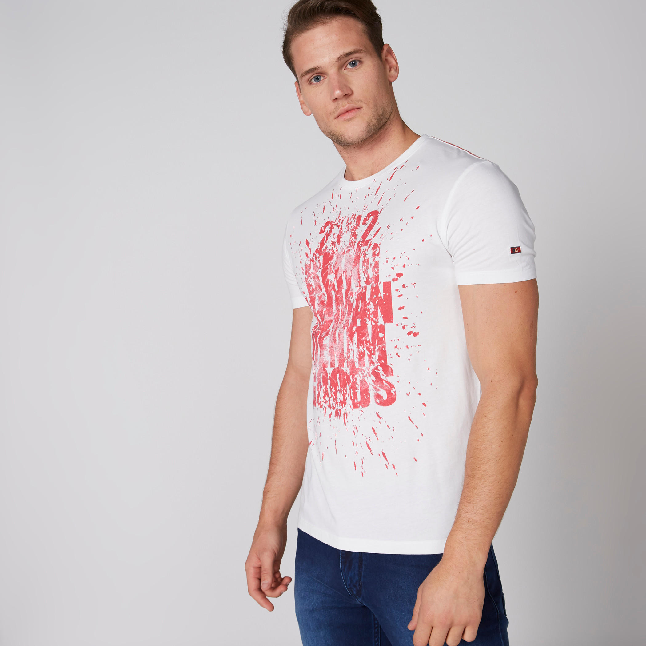 تيشيرت بياقة مستديرة وأكمام قصيرة وطبعات بيينج هيومان-men-clothing-tshirtsandpolos-tshirts-image-3