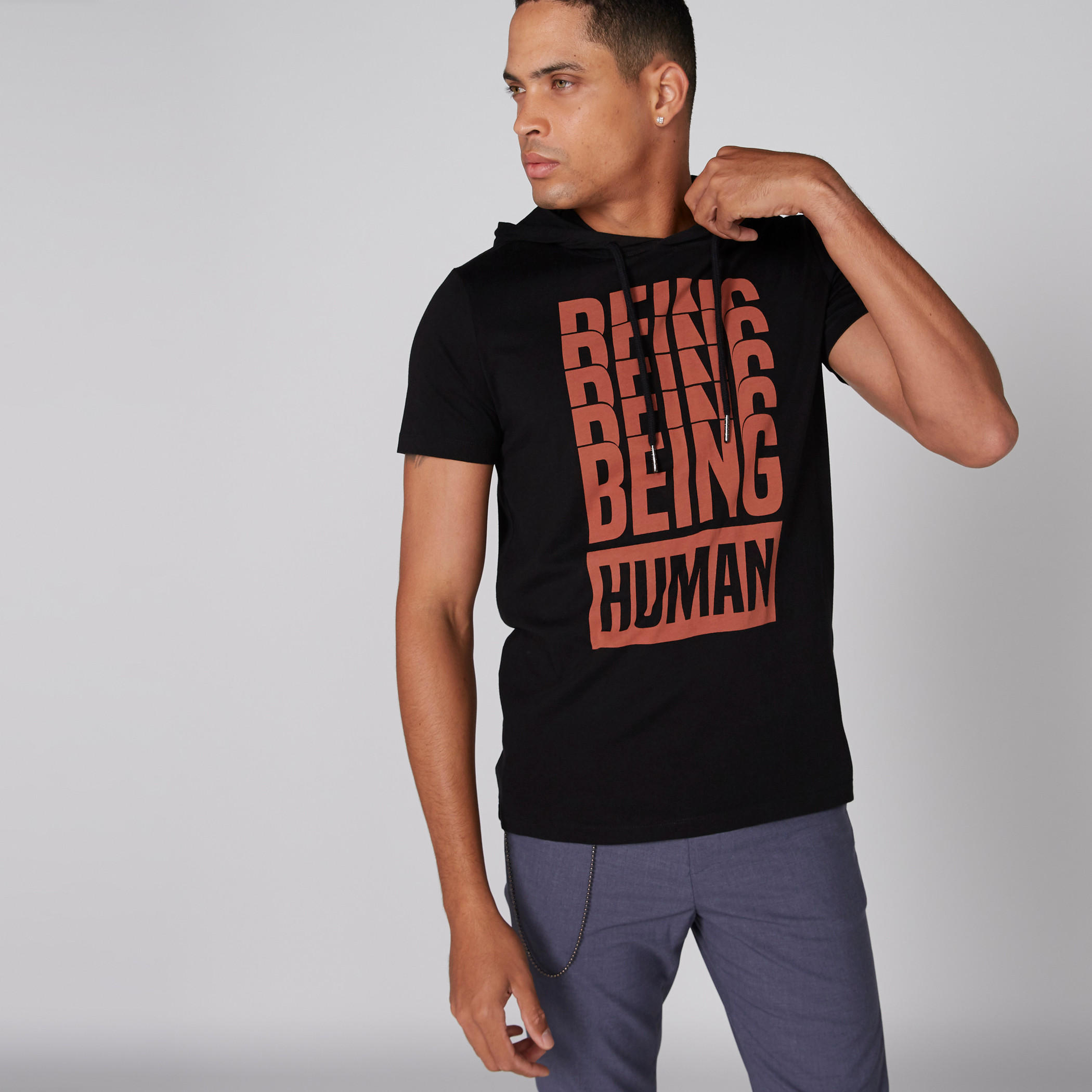 تيشيرت بأكمام قصيرة وقبعة وطبعات بيينج هيومان-men-clothing-tshirtsandpolos-tshirts-image-1