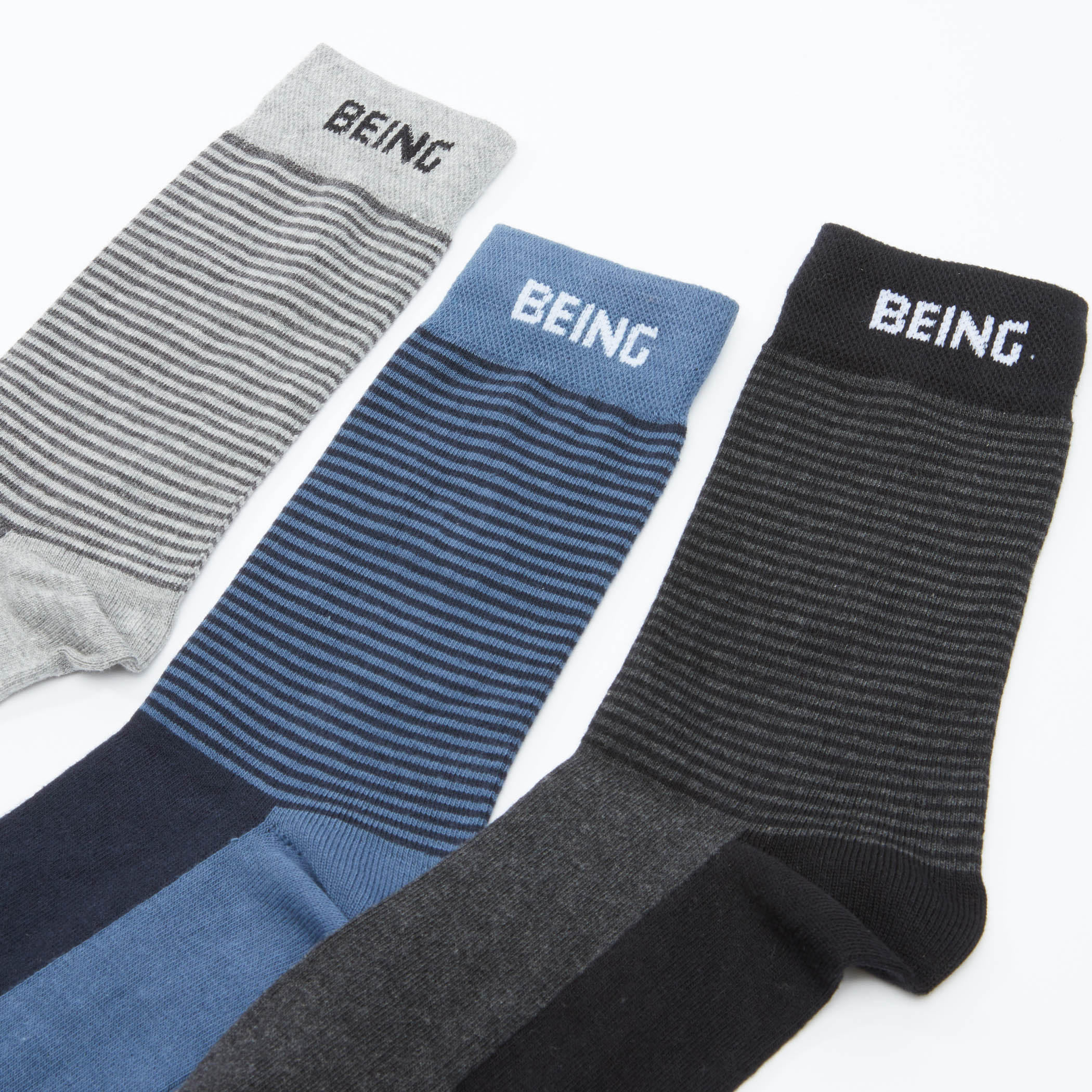 جوارب مقلّمة متوسطة الطول من بيينج هيومان - طقم من 3 أزواج-men-socks-image-3