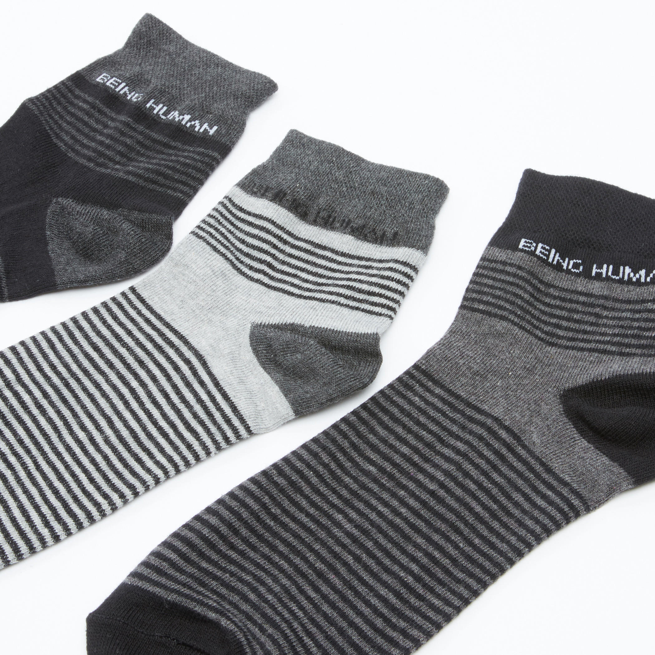 جوارب مقلّمة بطول الكاحل من بيينج هيومان - طقم من 3 أزواج-men-socks-image-3