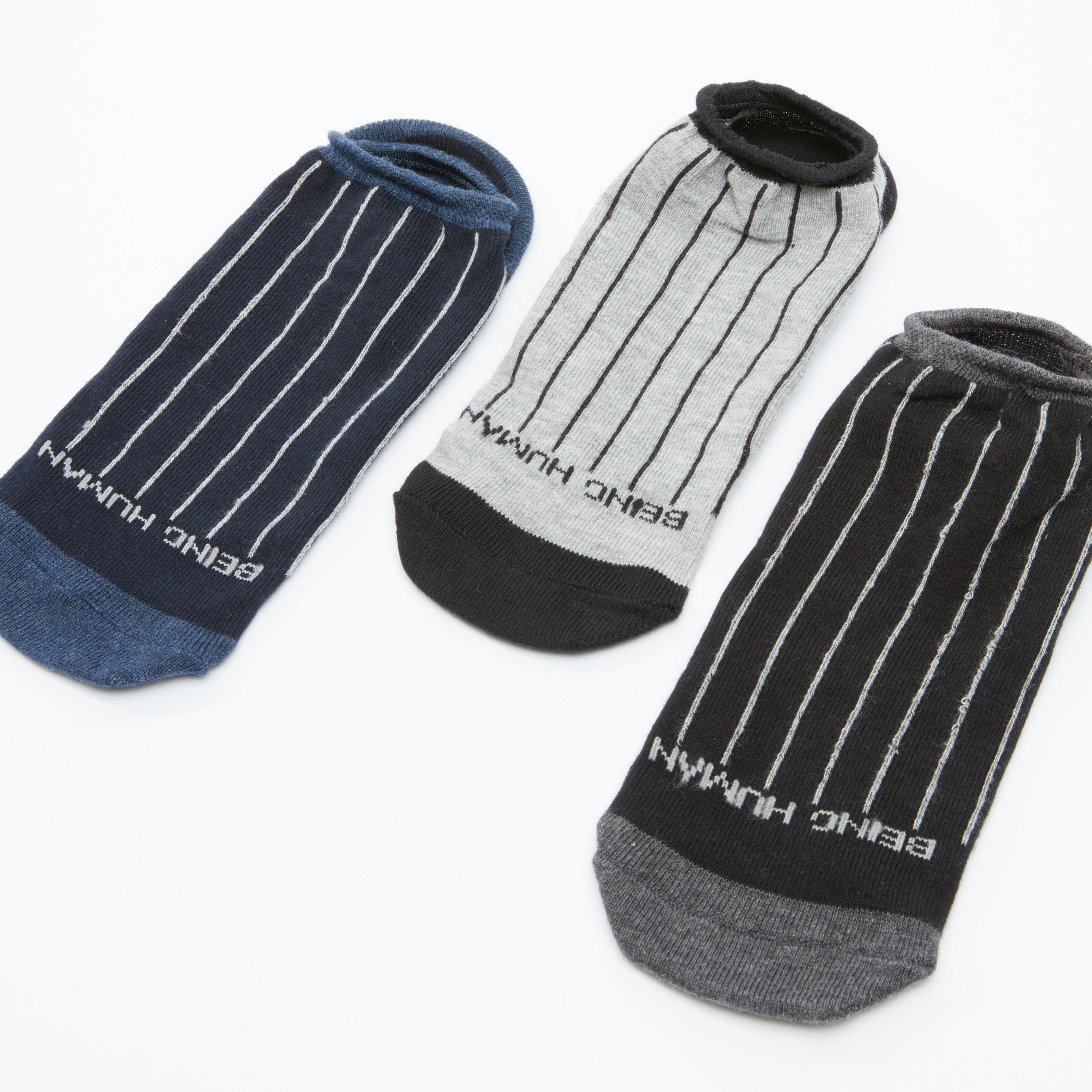 جوارب مقلّمة بطول الكاحل من بيينج هيومان - طقم من 3 أزواج-men-socks-image-1