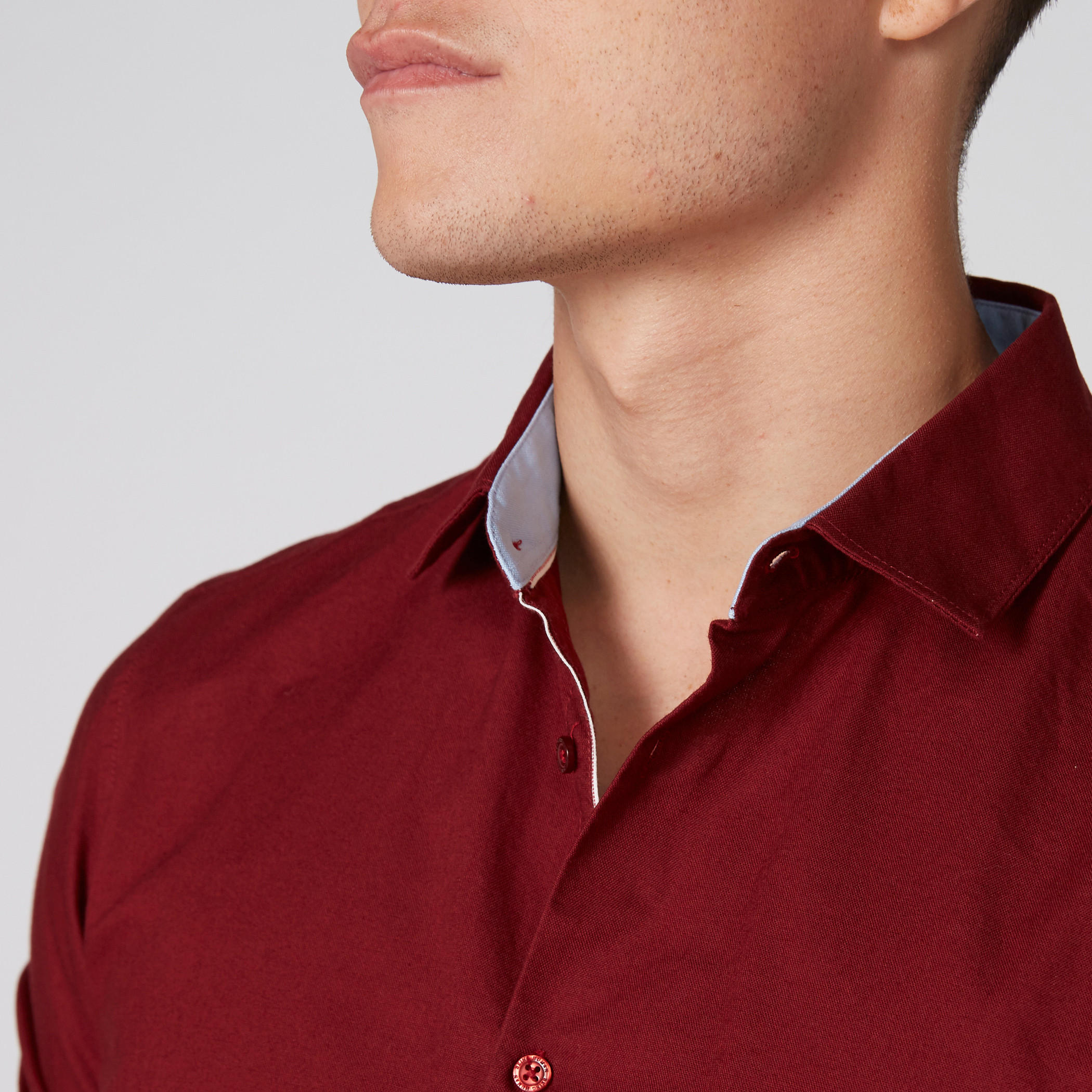 قميص بأكمام طويلة وأزرار من بيينج هيومان-men-clothing-shirts-image-1