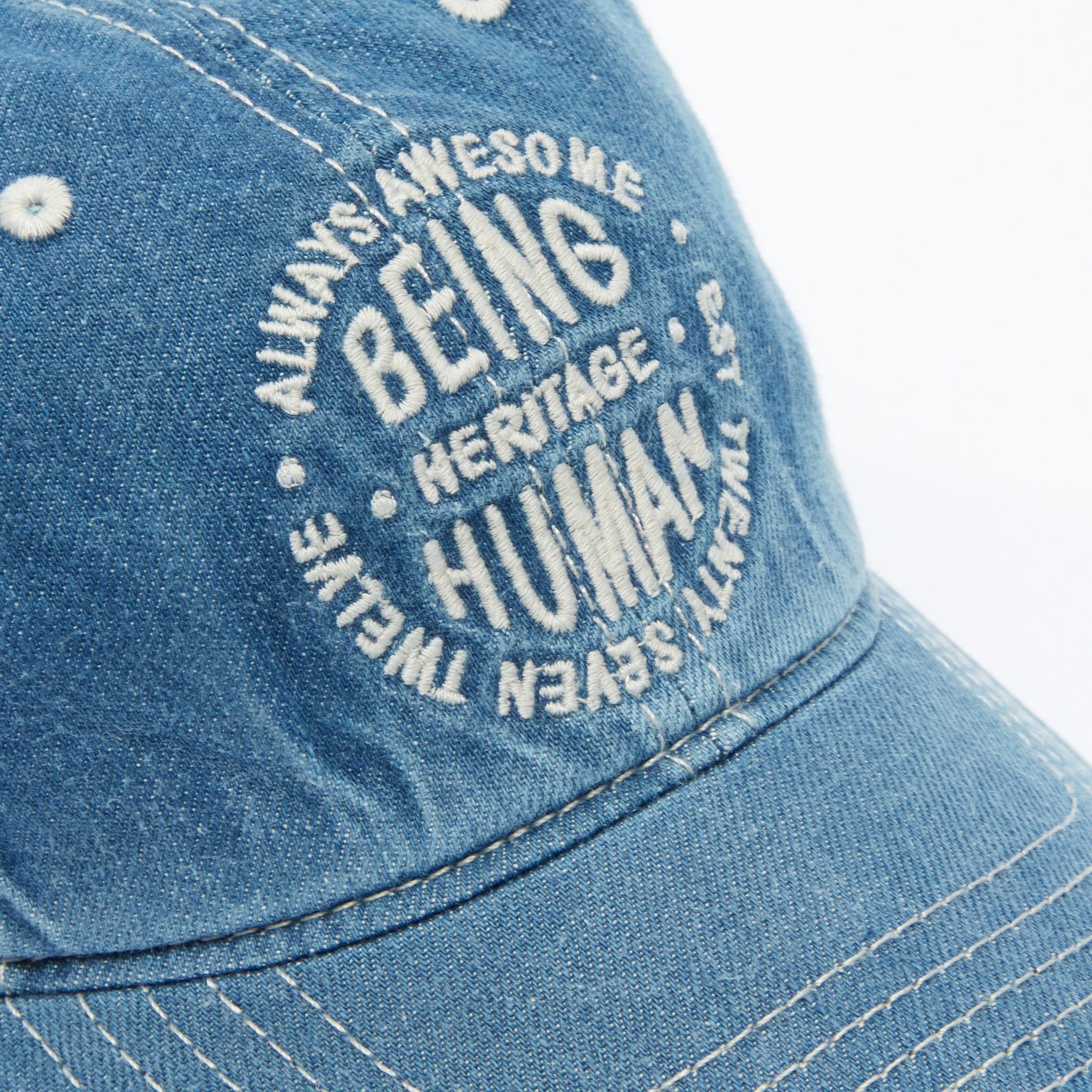 قبعة كاب مطرّزة بثنية إغلاق من بيينج هيومان-men-caps-image-1