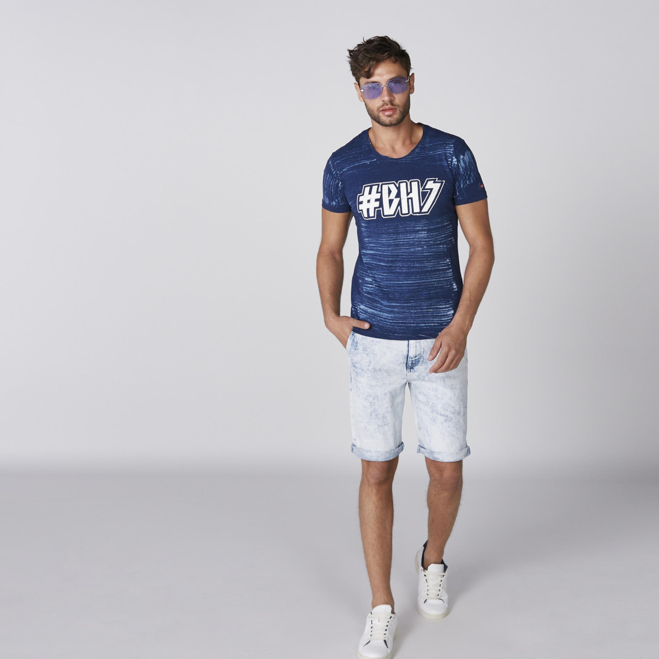 تيشيرت بياقة مستديرة وأكمام قصيرة وطبعات بيينج هيومان-men-clothing-tshirtsandpolos-tshirts-image-2