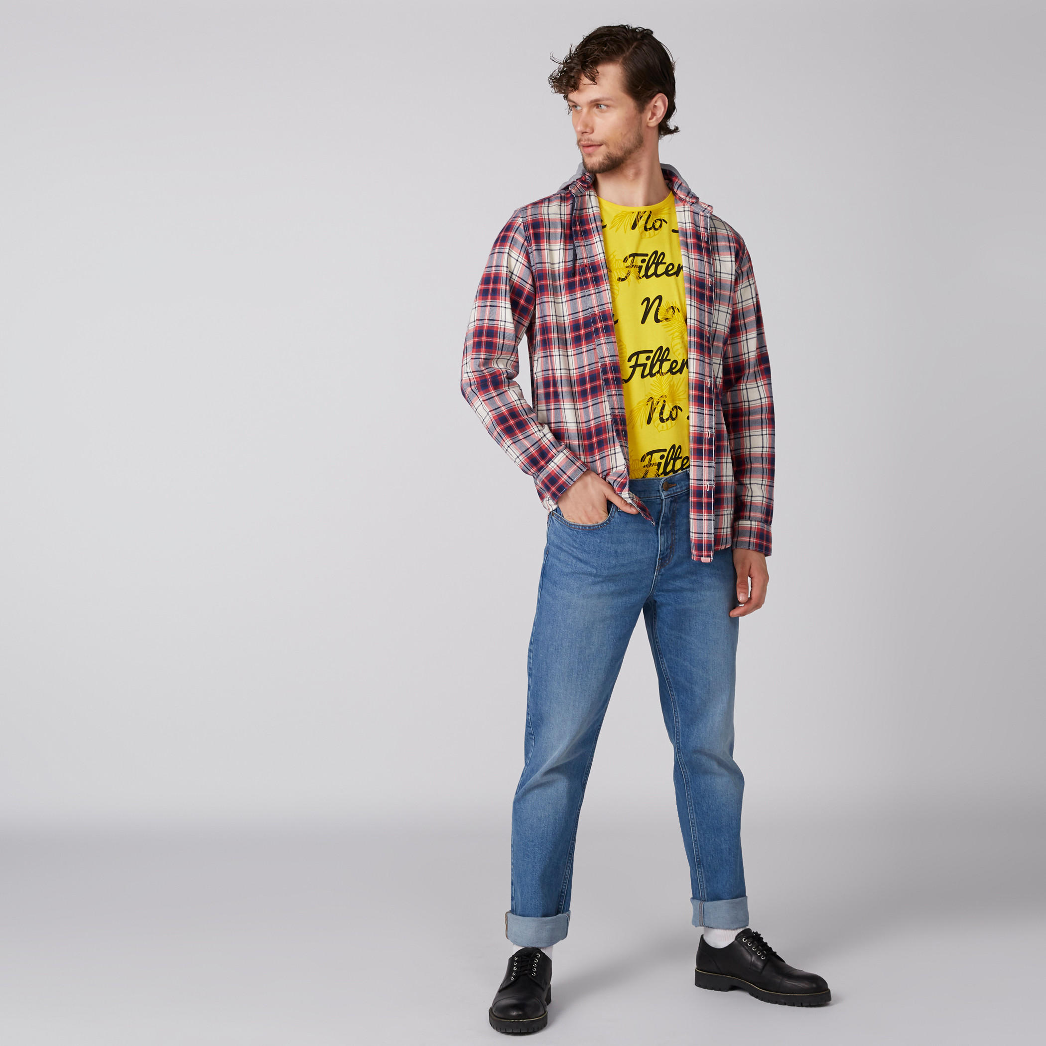 قميص كاروهات بأكمام طويلة وقبعة من بيينج هيومان-men-clothing-shirts-image-3
