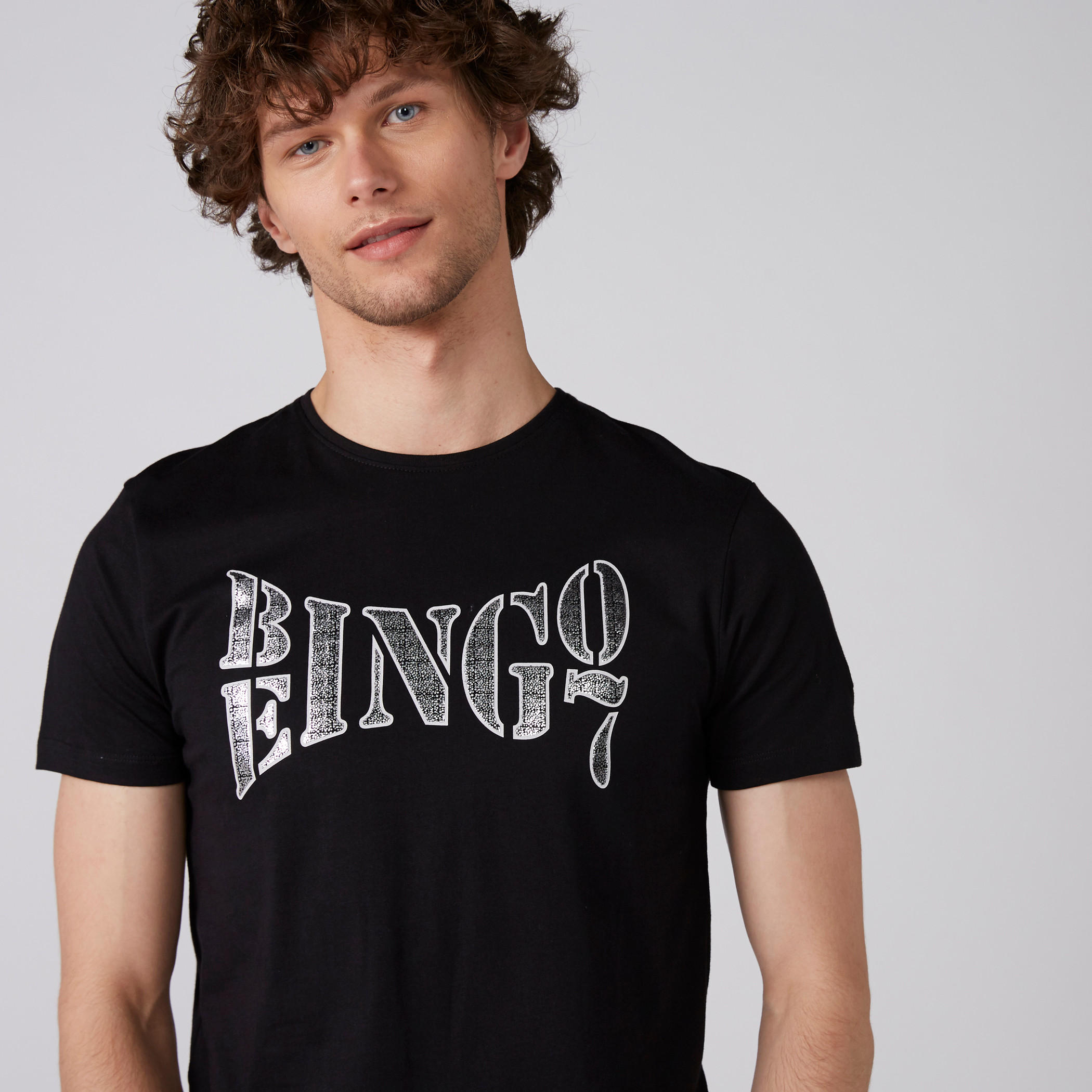 تيشيرت بطبعات وياقة ضيقة وأكمام قصيرة من بيينج هيومان-men-clothing-tshirtsandpolos-tshirts-image-1