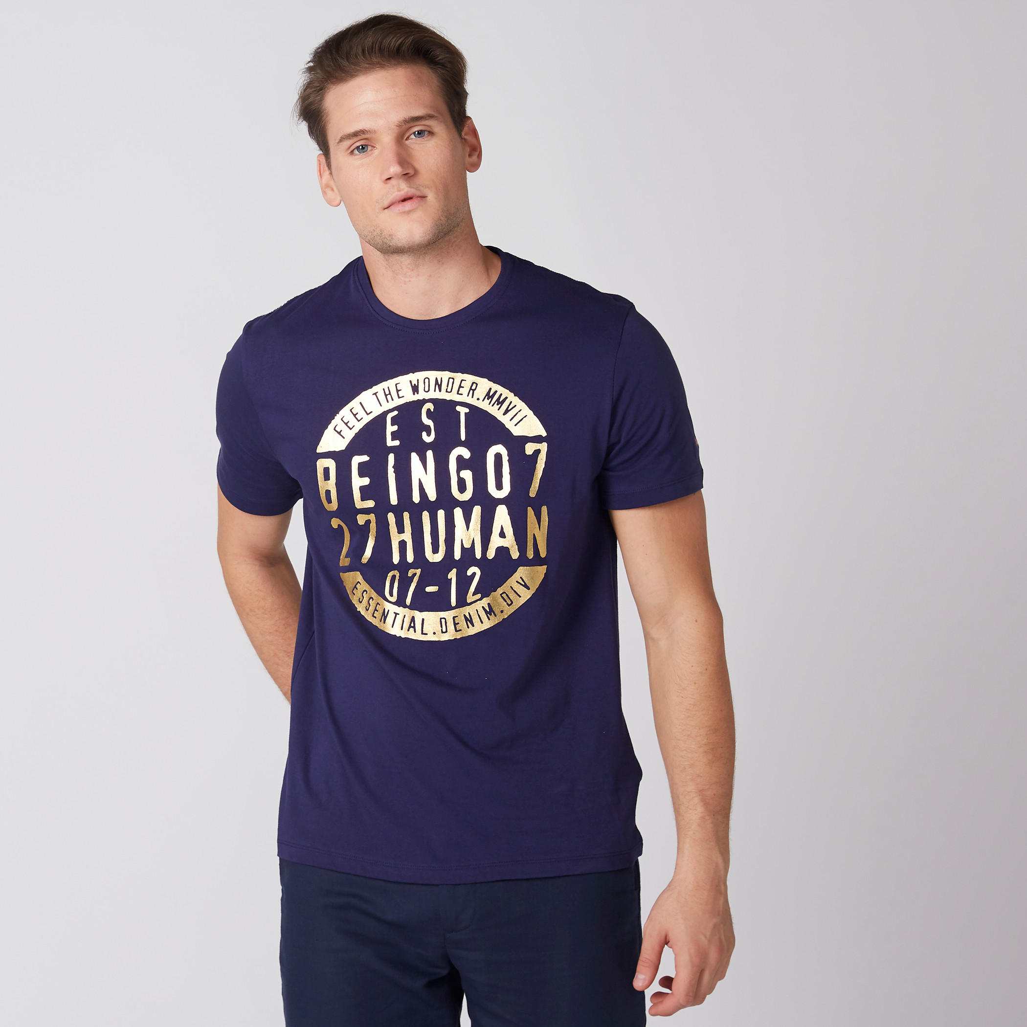 تيشيرت بياقة مستديرة وأكمام قصيرة بطبعات بيينج هيومان-men-clothing-tshirtsandpolos-tshirts-image-1
