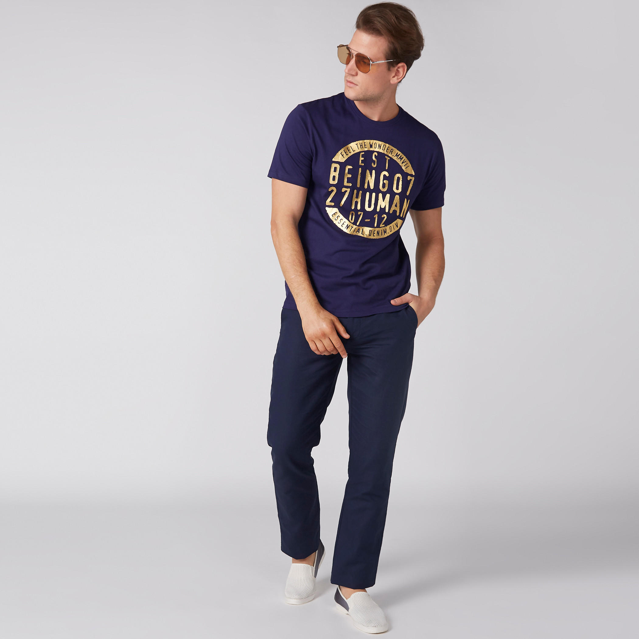 تيشيرت بياقة مستديرة وأكمام قصيرة بطبعات بيينج هيومان-men-clothing-tshirtsandpolos-tshirts-image-3