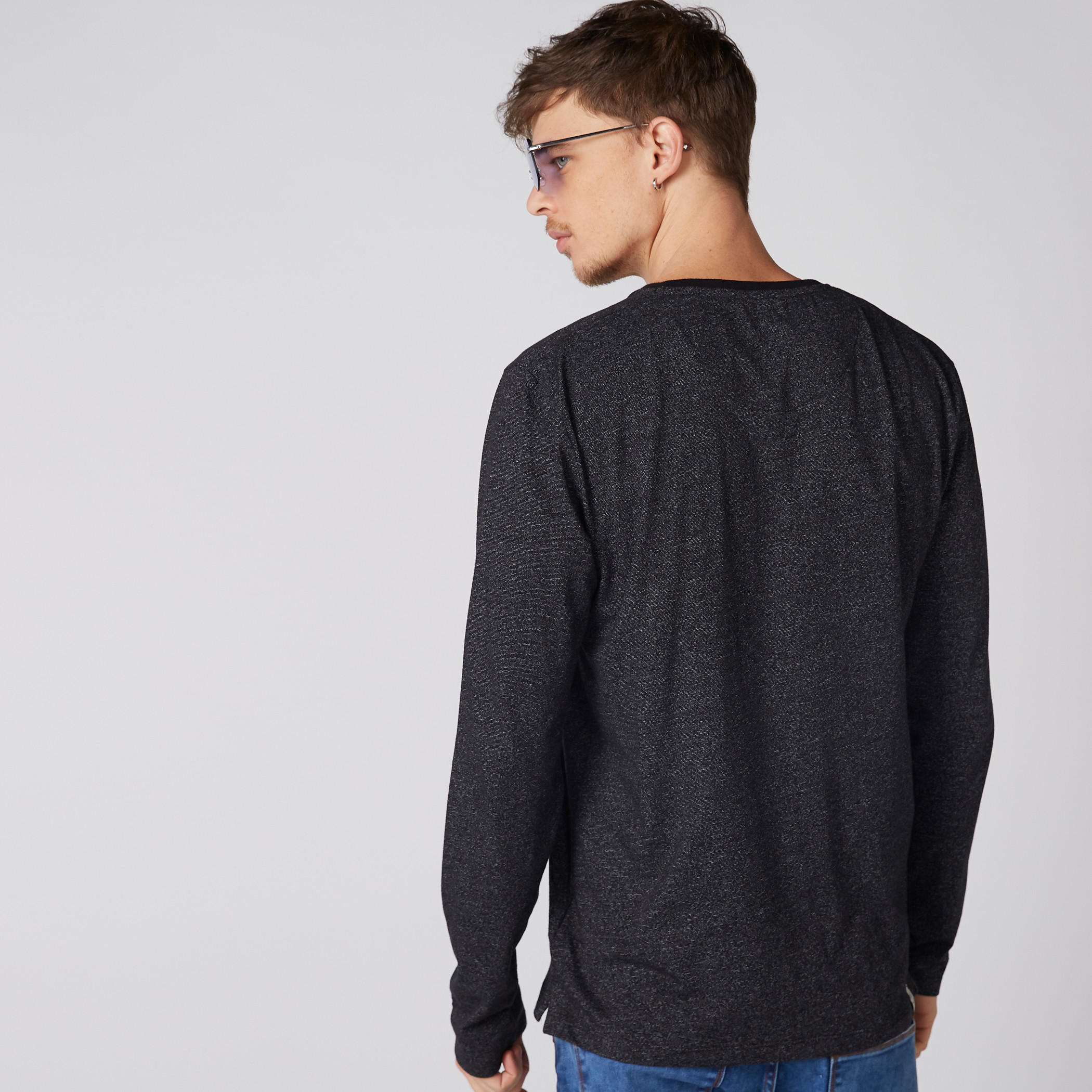 تيشيرت بارز الملمس بياقة هينلي وأكمام طويلة من بيينج هيومان-men-clothing-tshirtsandpolos-tshirts-image-2
