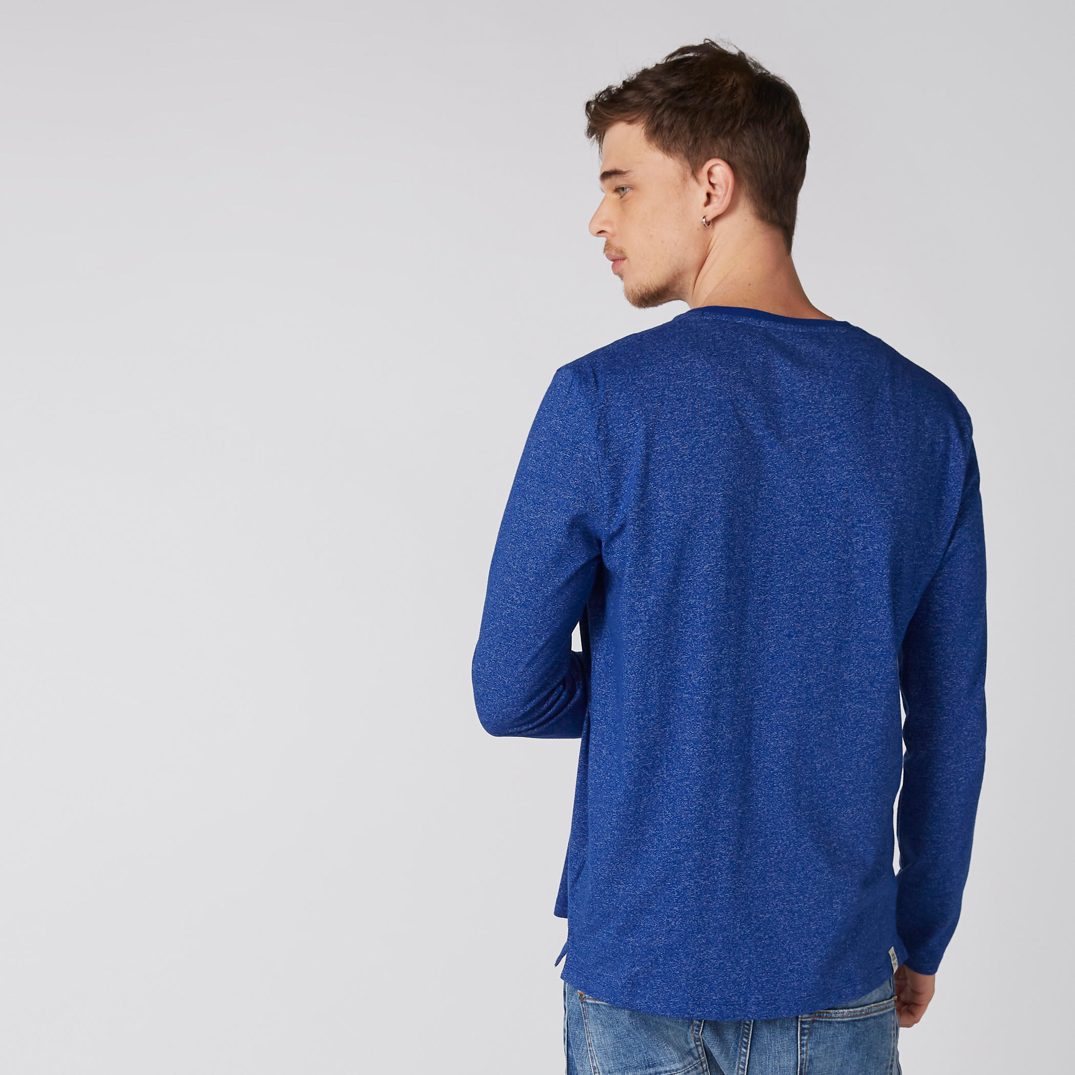 تيشيرت بارز الملمس بياقة هينلي وأكمام طويلة من بيينج هيومان-men-clothing-tshirtsandpolos-tshirts-image-5