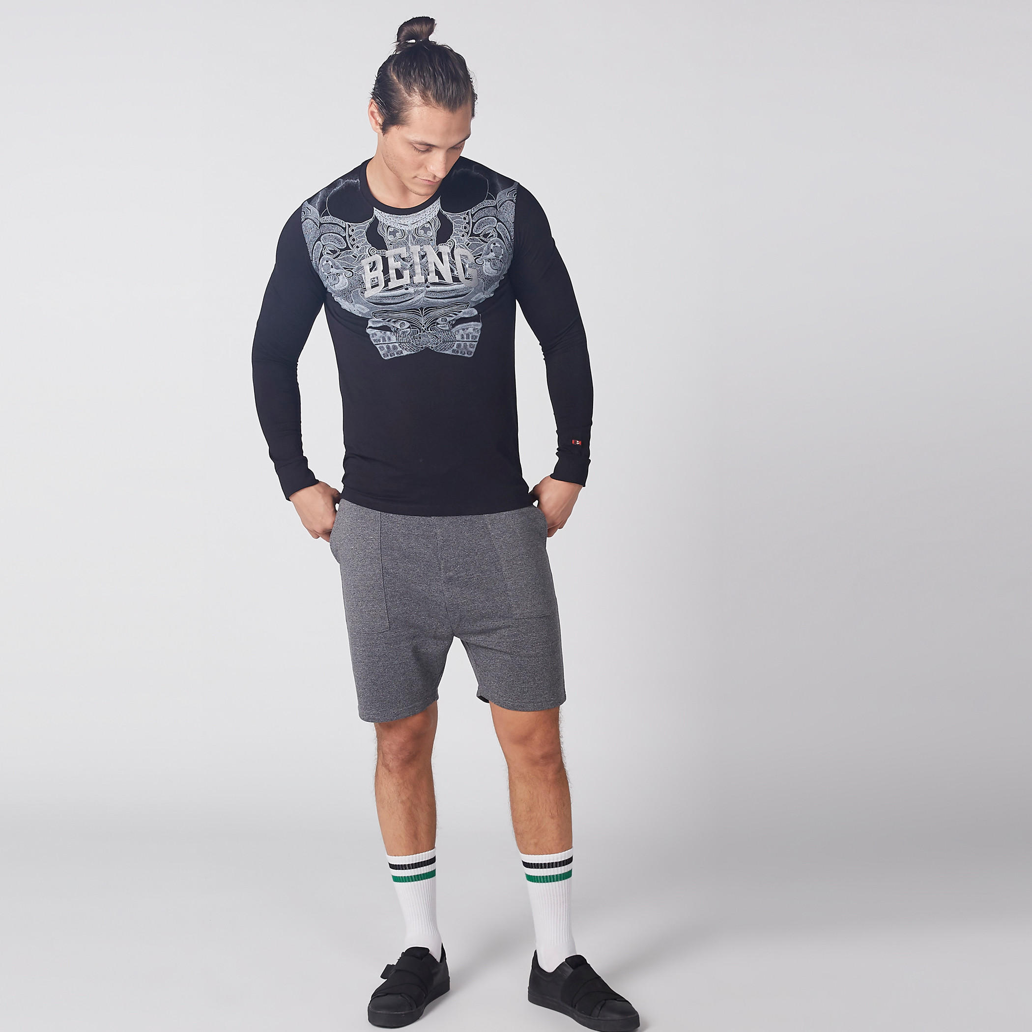 تيشيرت بياقة مستديرة وأكمام طويلة من بيينج هيومان-men-clothing-tshirtsandpolos-tshirts-image-3