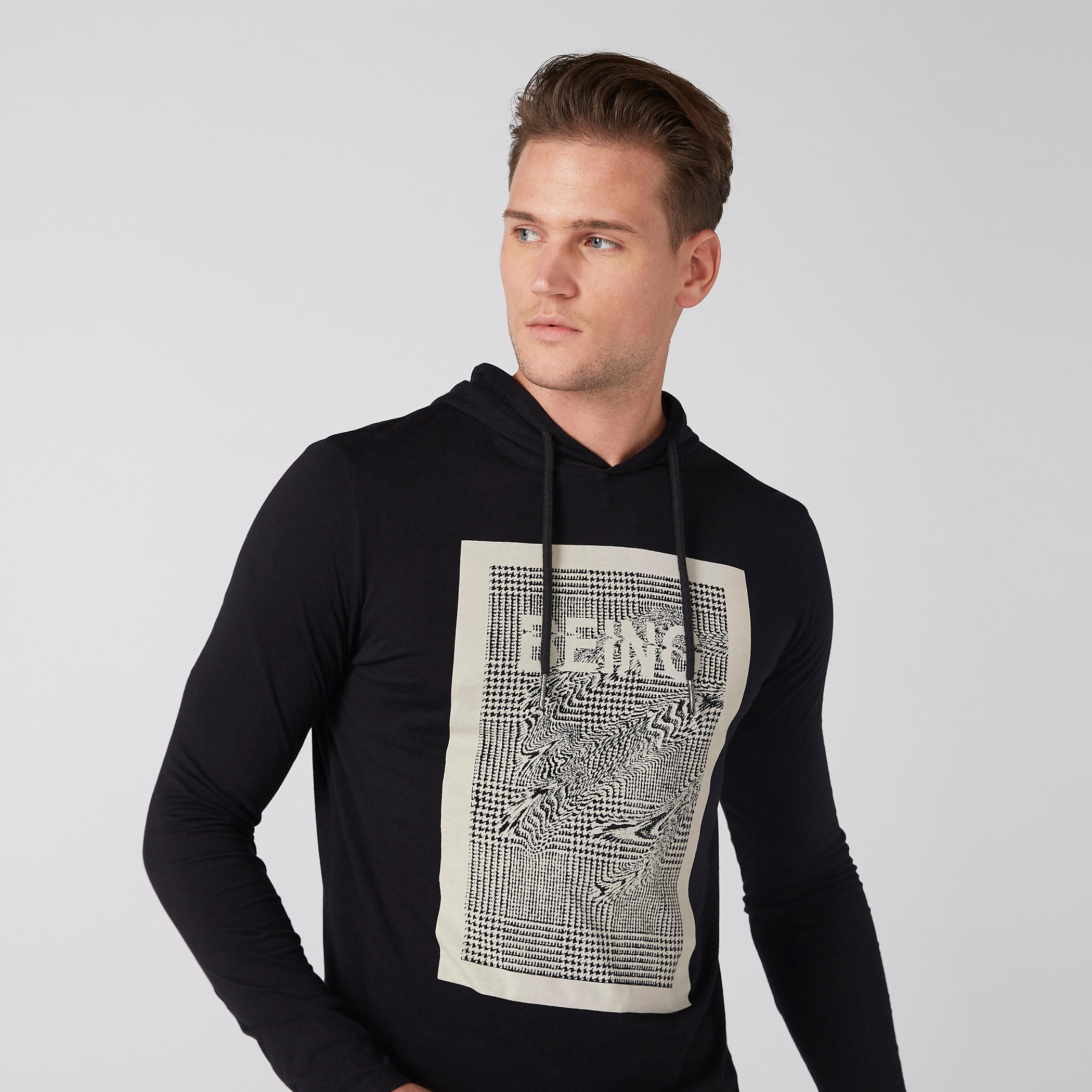 تيشيرت بطبعات وأكمام قصيرة وقبعة-men-clothing-tshirtsandpolos-tshirts-image-5