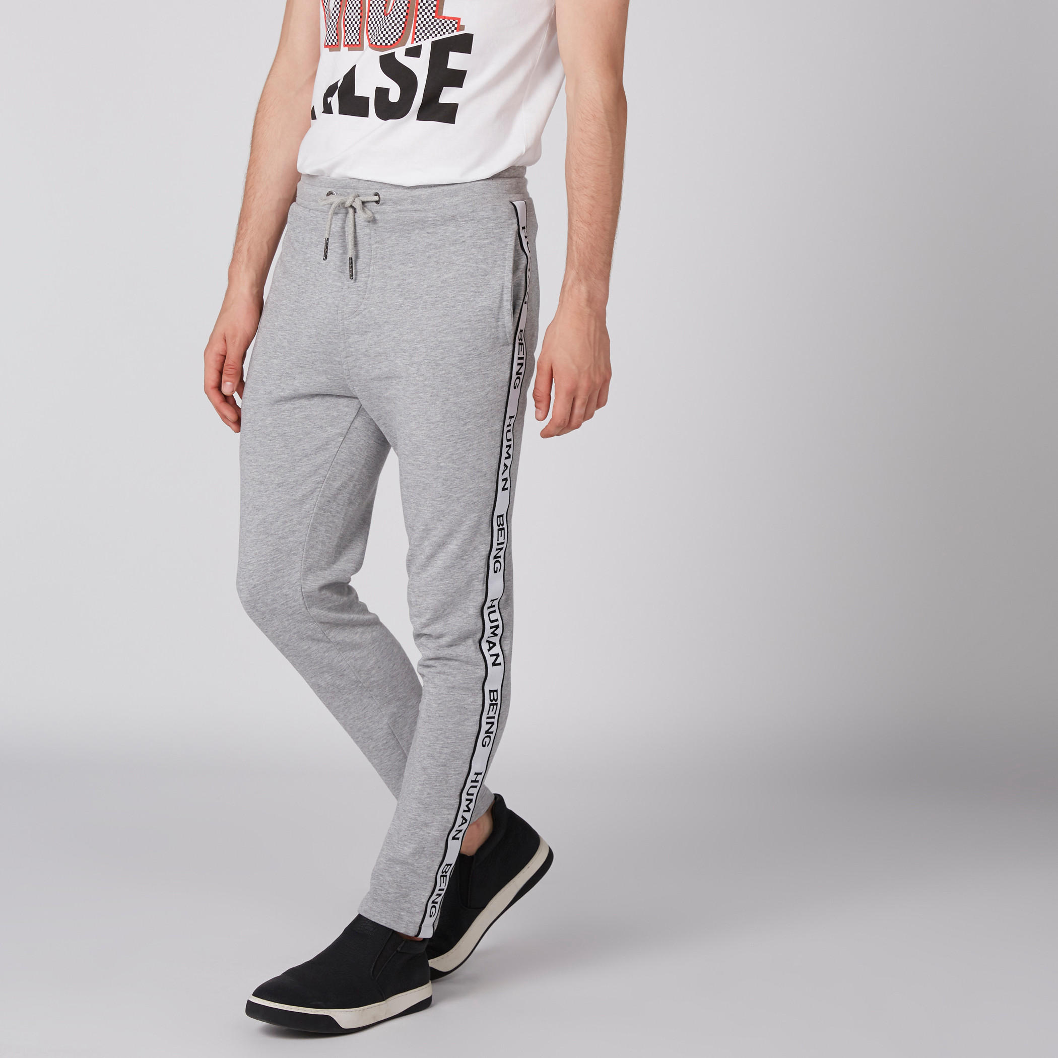 بنطال رياضي طويل بخصر مطّاطي من بيينج هيومان-men-clothing-bottoms-joggers-image-1