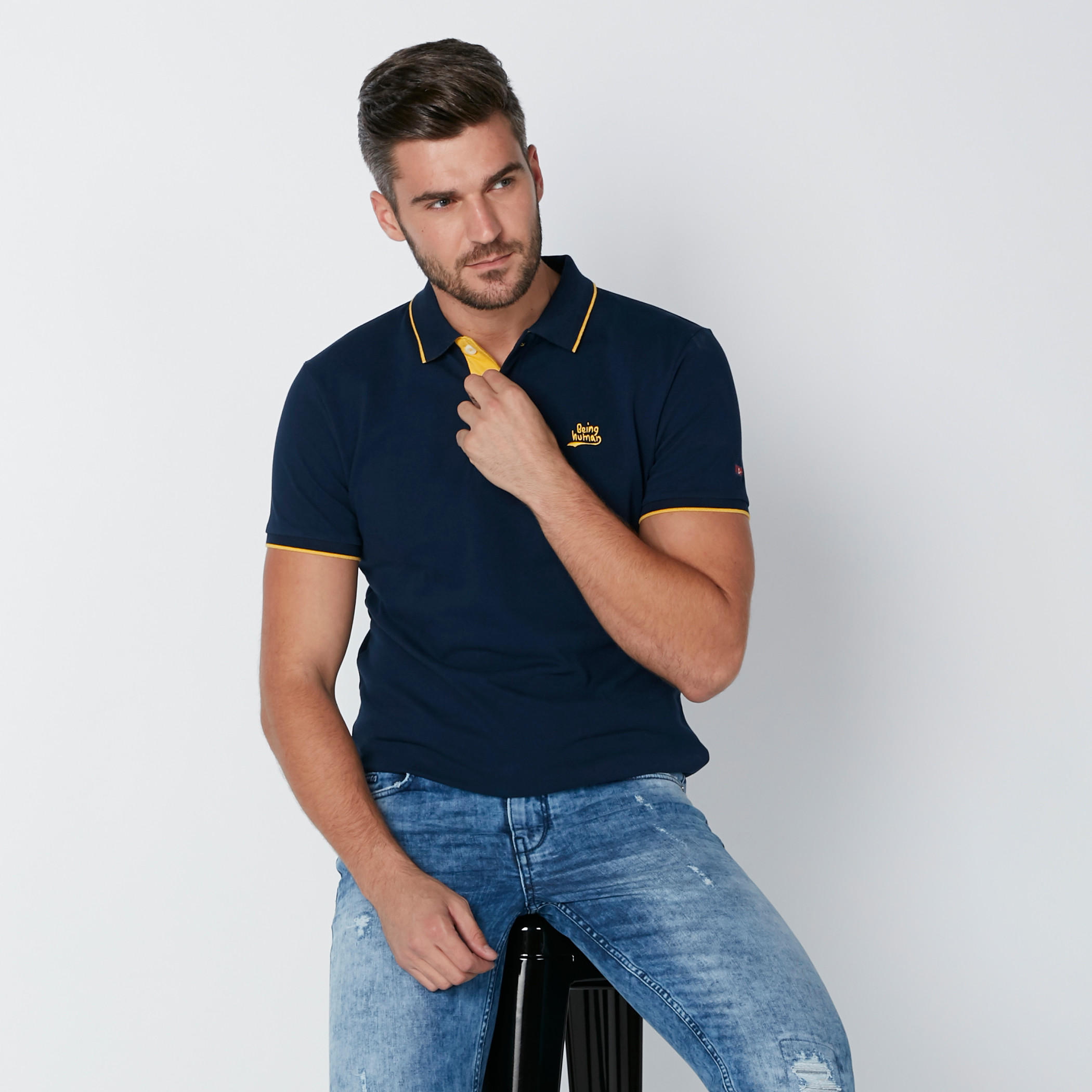 تيشيرت بياقة بولو وأكمام قصيرة وتطريز بيينج هيومان-men-clothing-tshirtsandpolos-polos-image-1