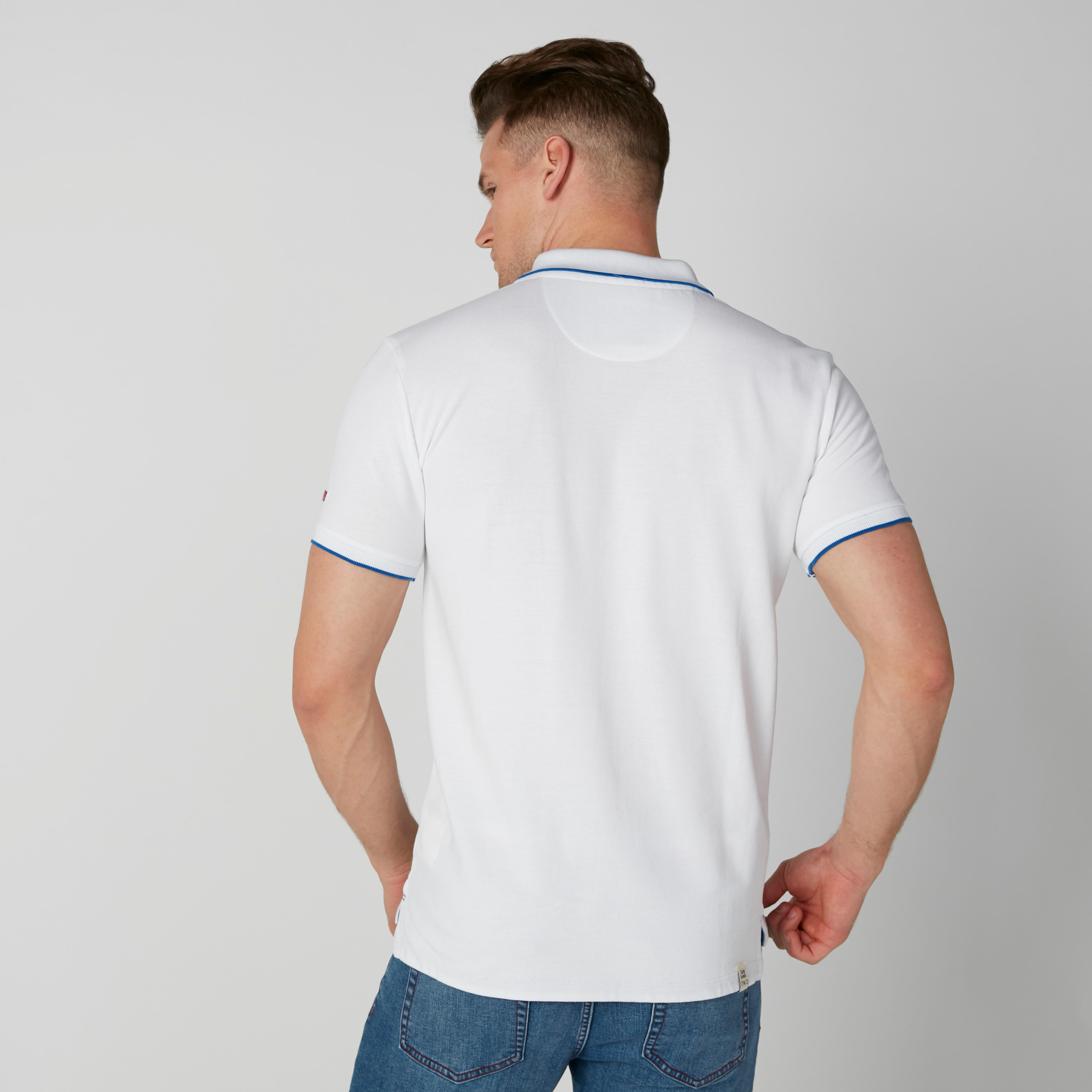 تيشيرت بقصّة عادية وياقة بولو وأكمام قصيرة بيينج هيومان-men-clothing-tshirtsandpolos-polos-image-2