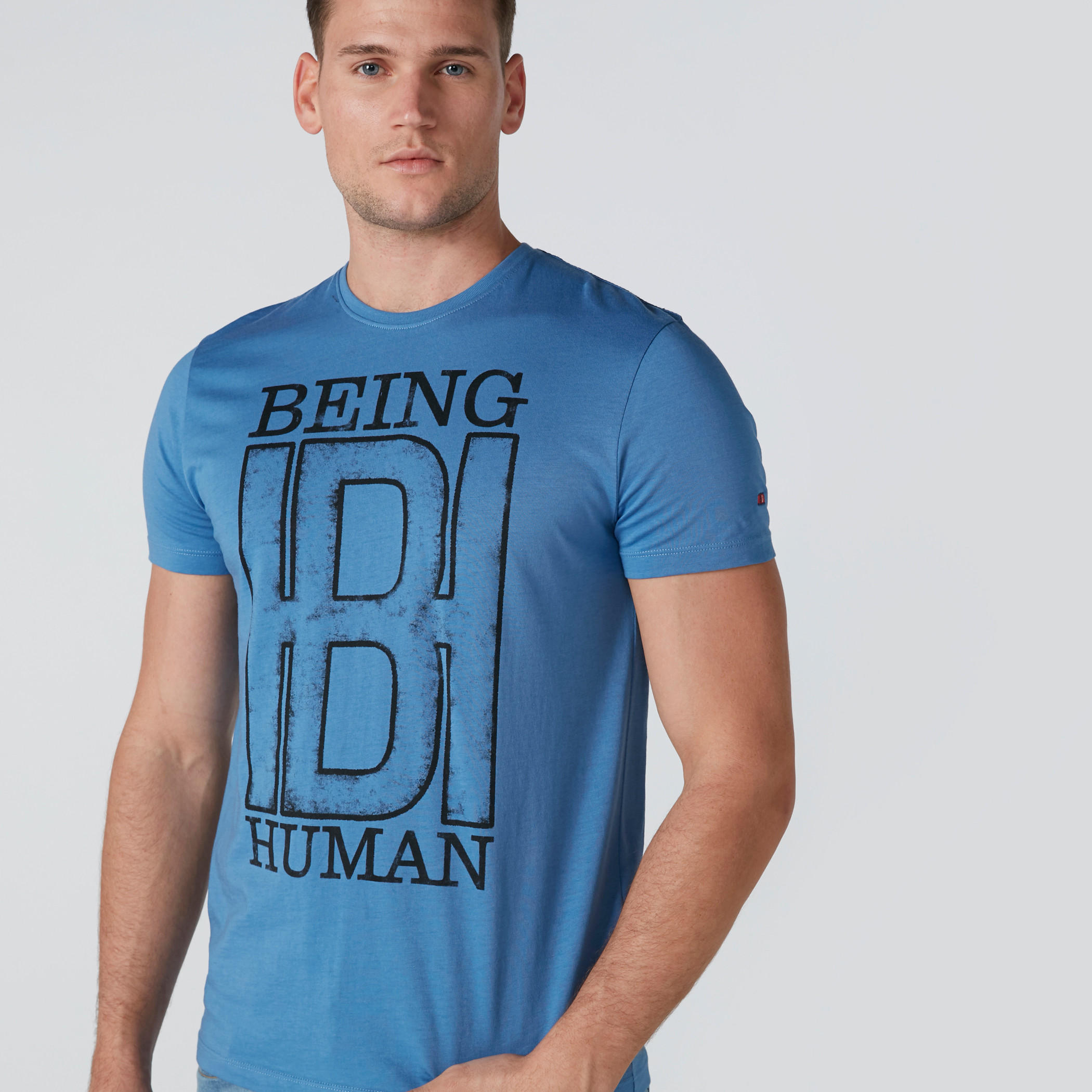 تيشيرت بطبعات وقصّة سليم فيت وأكمام قصيرة من بيينج هيومن-men-clothing-tshirtsandpolos-tshirts-image-1