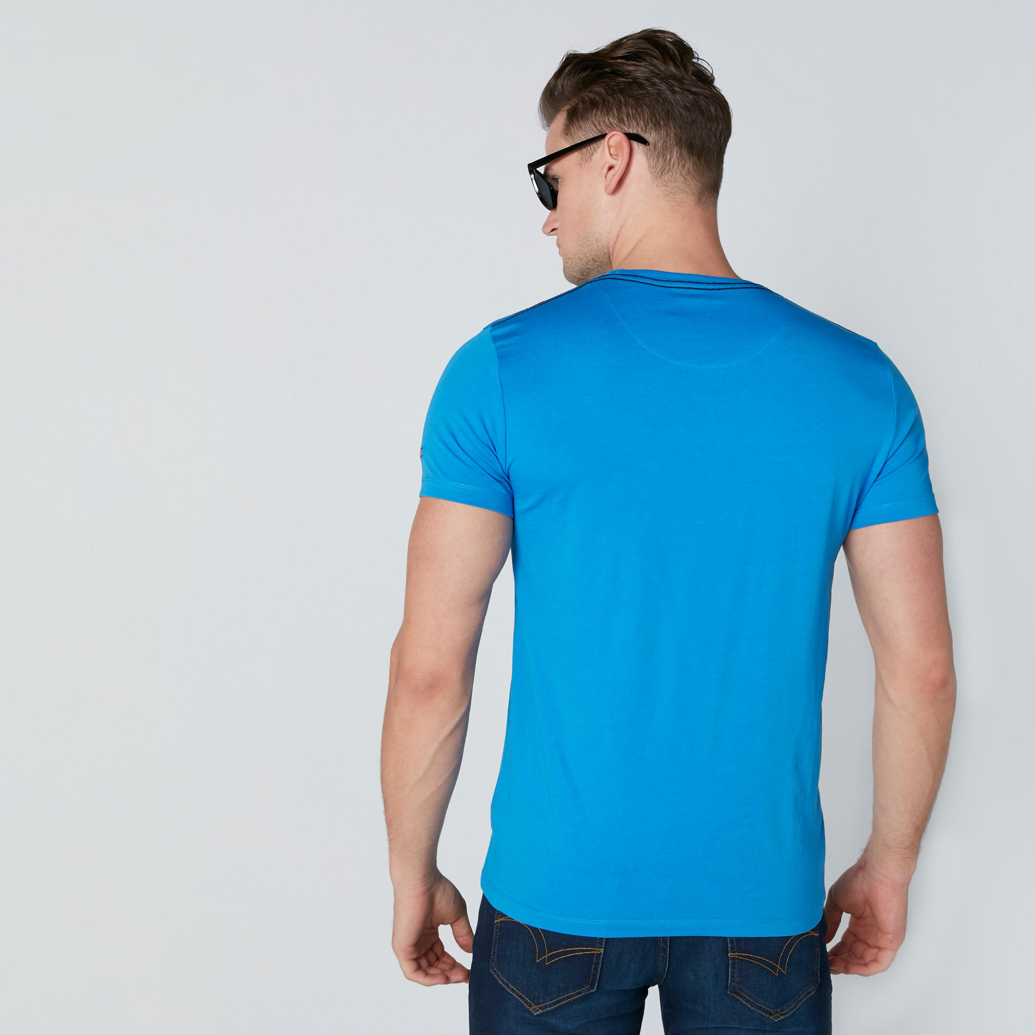 تيشيرت بطبعات وقصّة سليم فيت وأكمام قصيرة من بيينج هيومن-men-clothing-tshirtsandpolos-tshirts-image-2