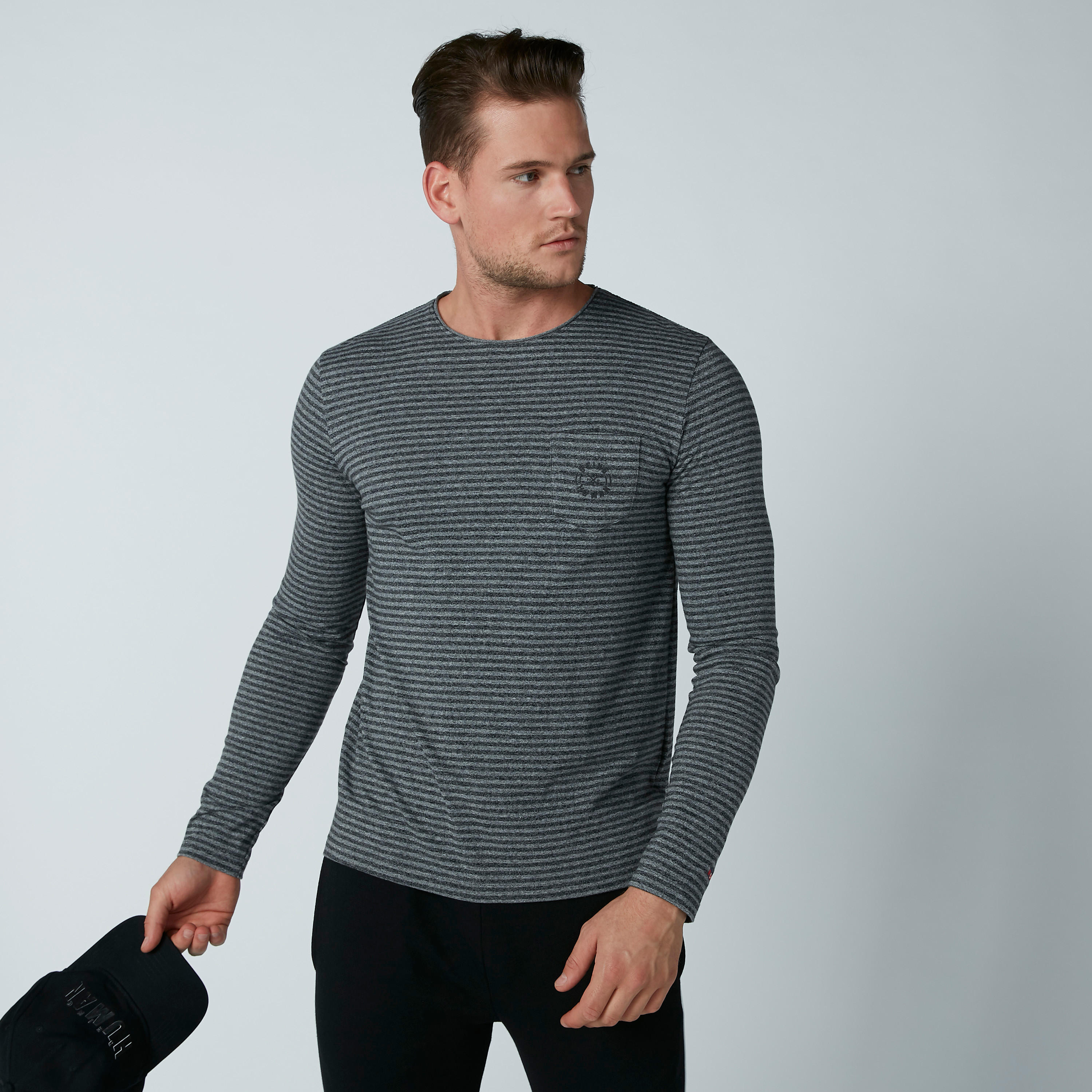 تيشيرت مقلّم بأكمام طويلة وجيوب من بيينج هيومان-men-clothing-tshirtsandpolos-tshirts-image-3