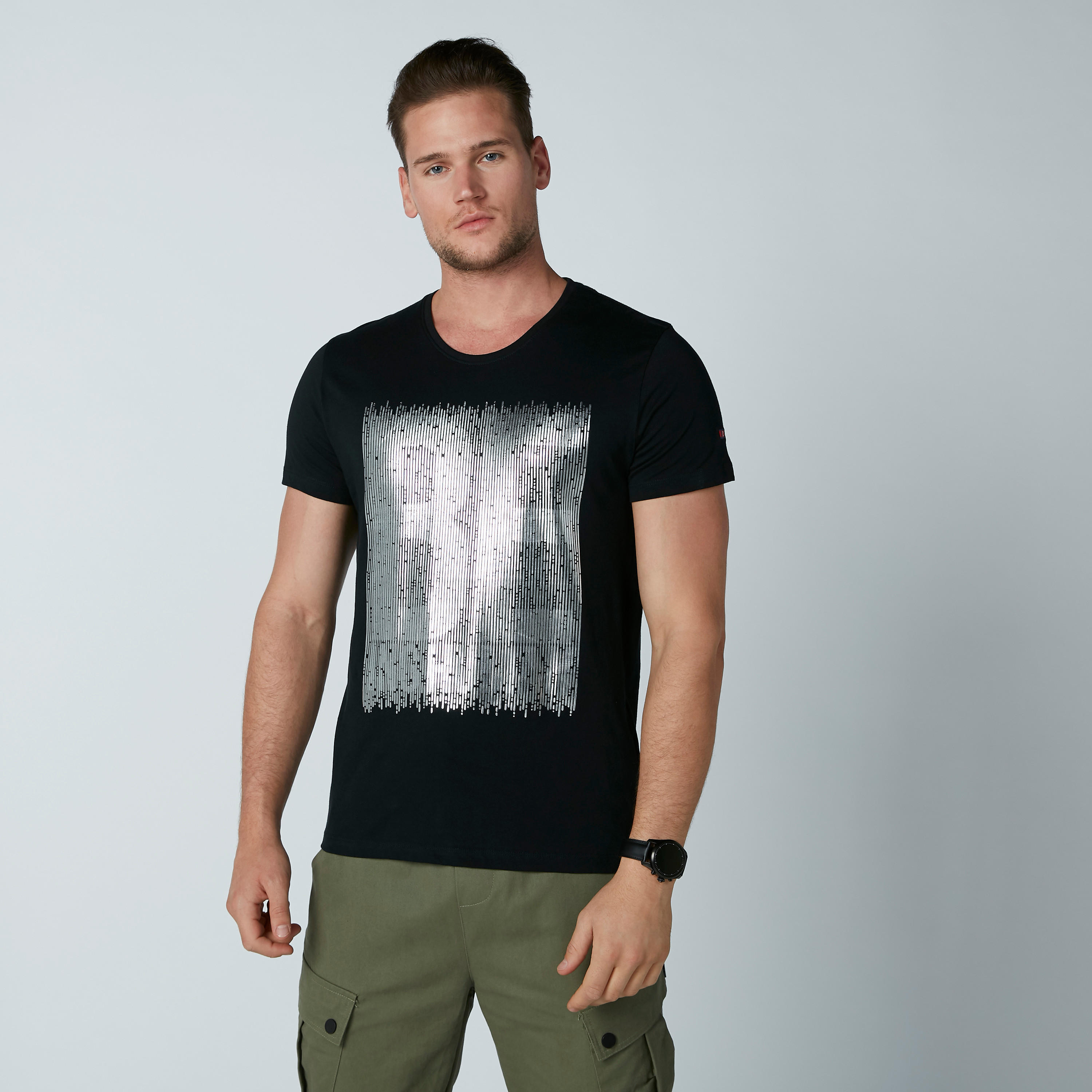 تيشيرت بياقة مستديرة وأكمام قصيرة وطبعات بيينج هيومان-men-clothing-tshirtsandpolos-tshirts-image-1