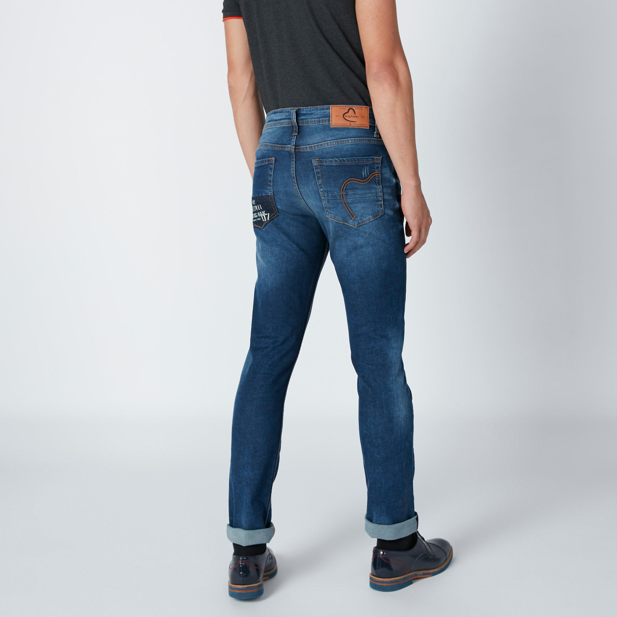 بنطال جينز بتصميم ممزق وجيوب بطبعات من بيينج هيومان-men-clothing-bottoms-jeans-image-1