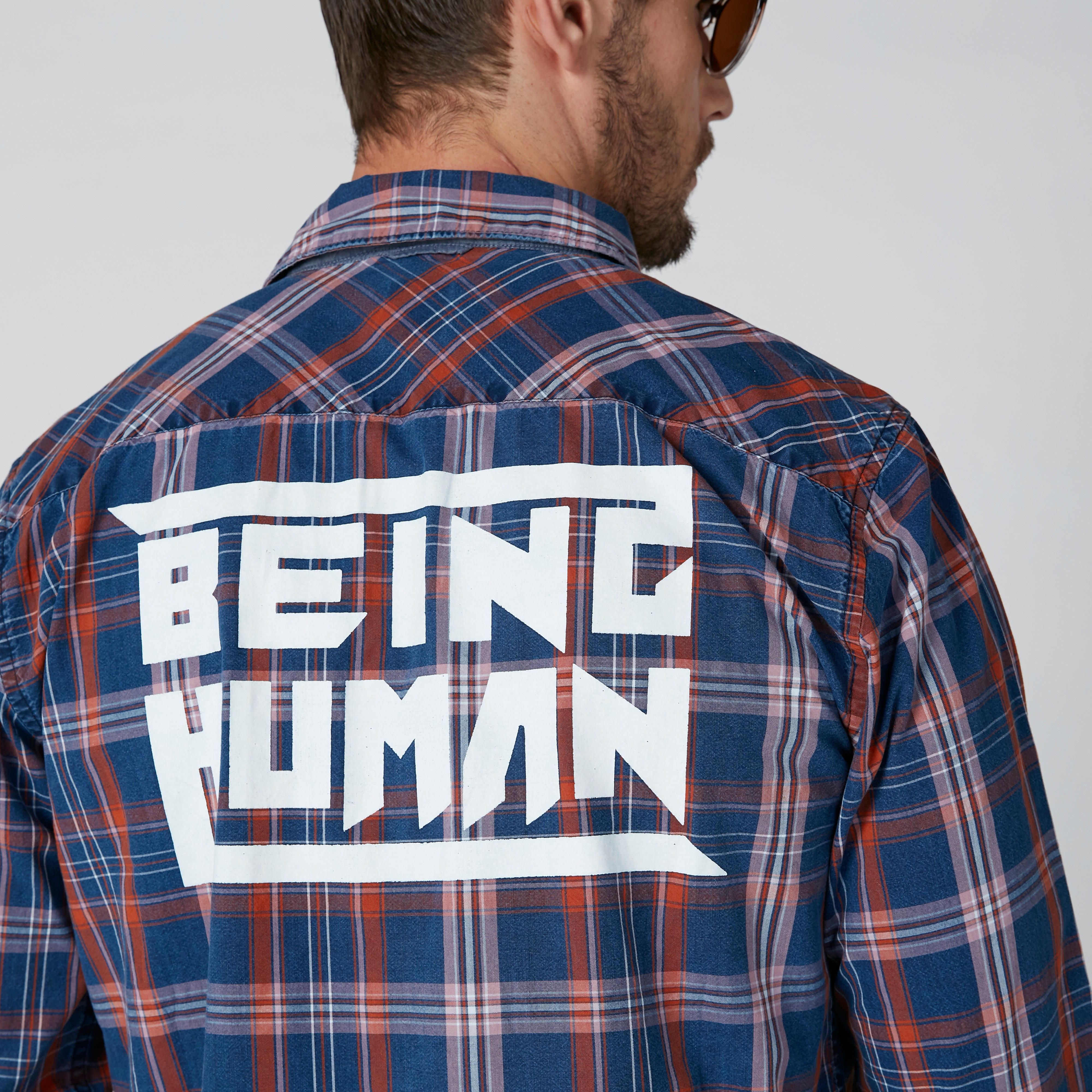 قميص مستدام كاروهات بأكمام طويلة بيينج هيومان-men-clothing-shirts-image-5
