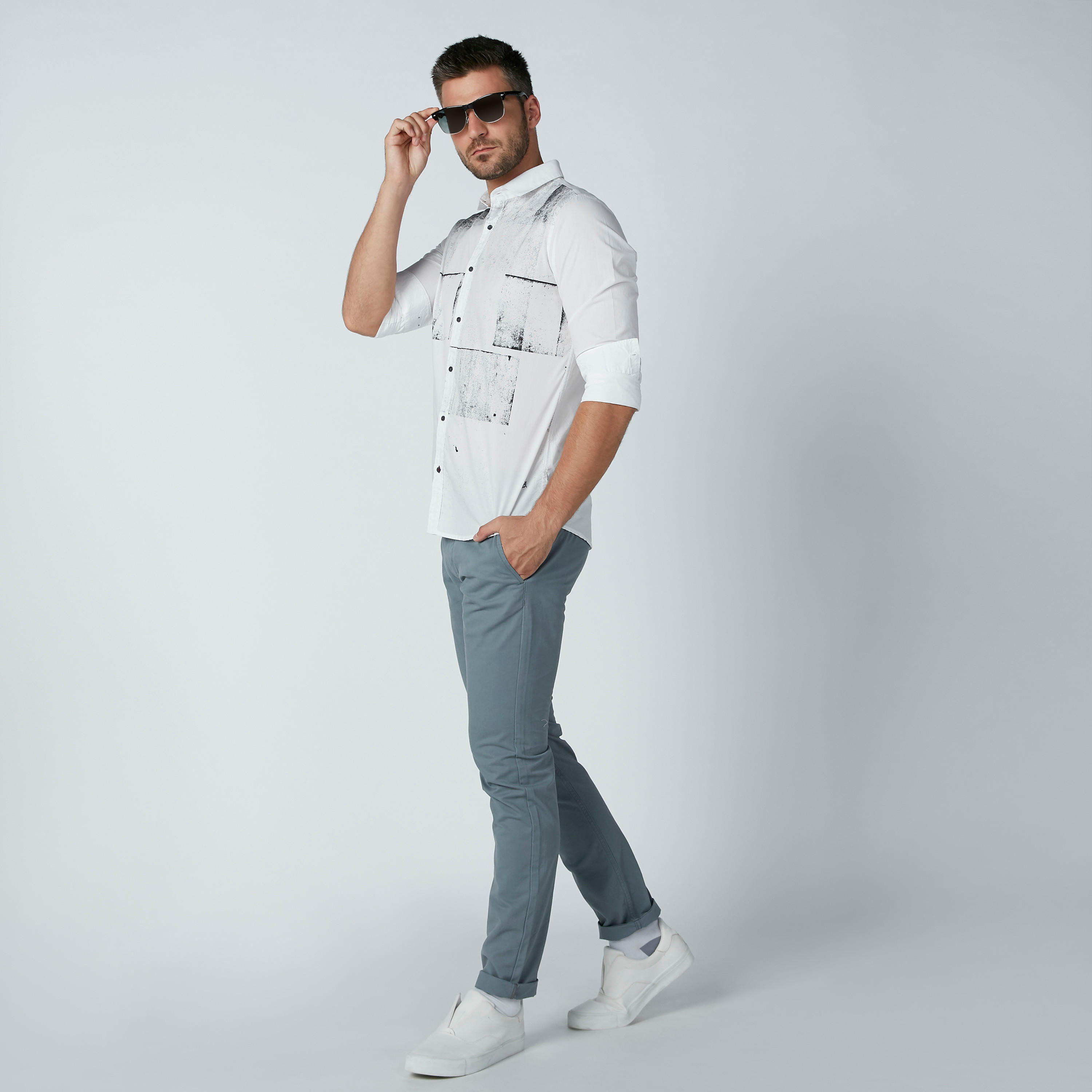 قميص مستدام بأكمام طويلة وطبعات بيينج هيومان -men-clothing-shirts-image-2