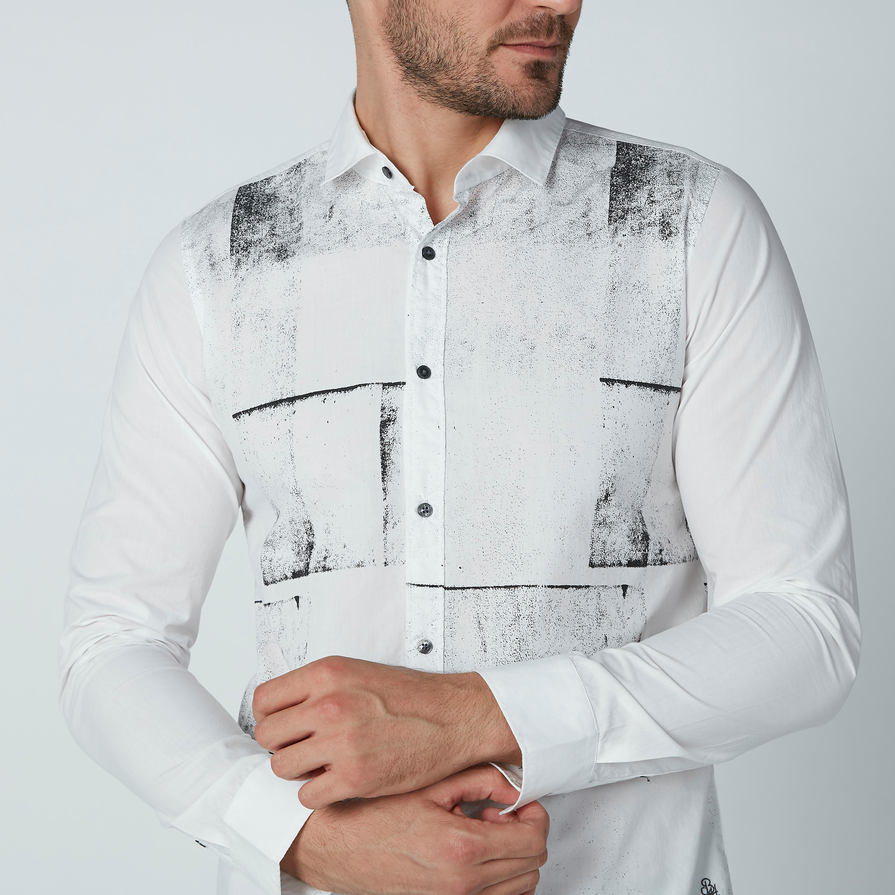 قميص مستدام بأكمام طويلة وطبعات بيينج هيومان -men-clothing-shirts-image-3