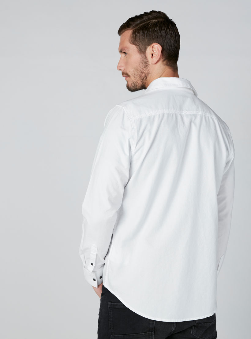 قميص مستدام سليم فيت بأكمام طويلة وطبعات بيينج هيومان-men-clothing-shirts-image-2