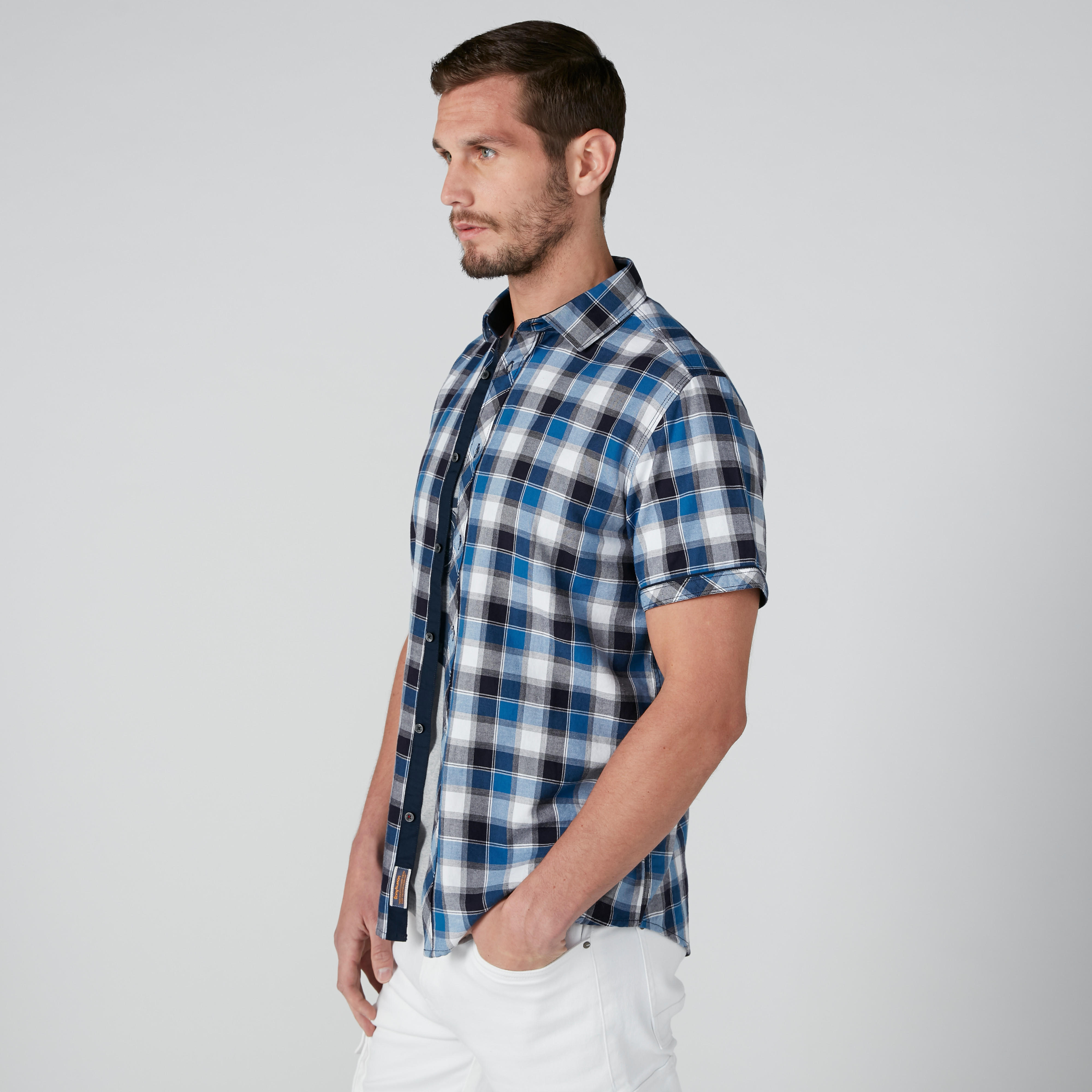 قميص مستدام كاروهات بقصّة عادية من بيينج هيومان-men-clothing-shirts-image-6