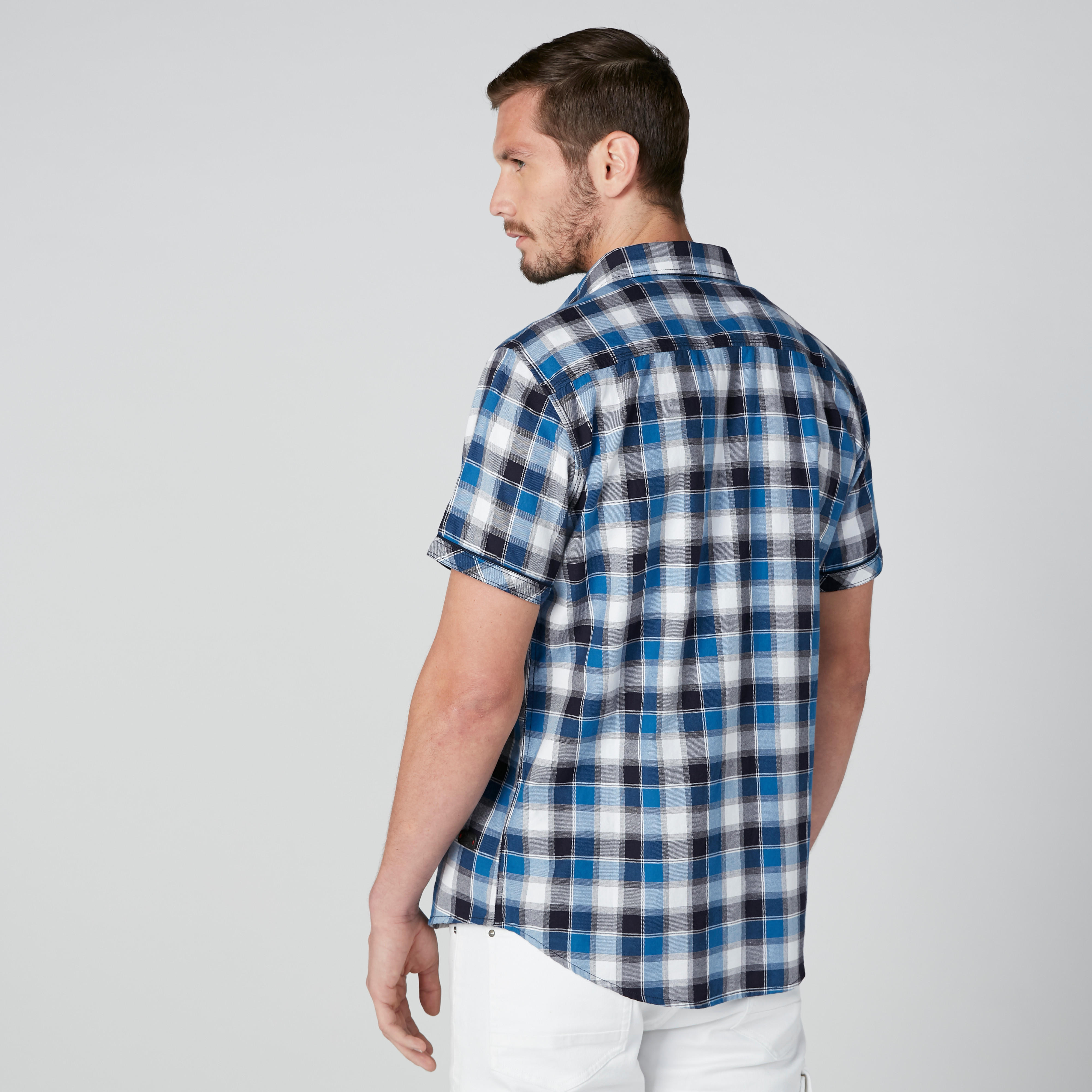 قميص مستدام كاروهات بقصّة عادية من بيينج هيومان-men-clothing-shirts-image-7