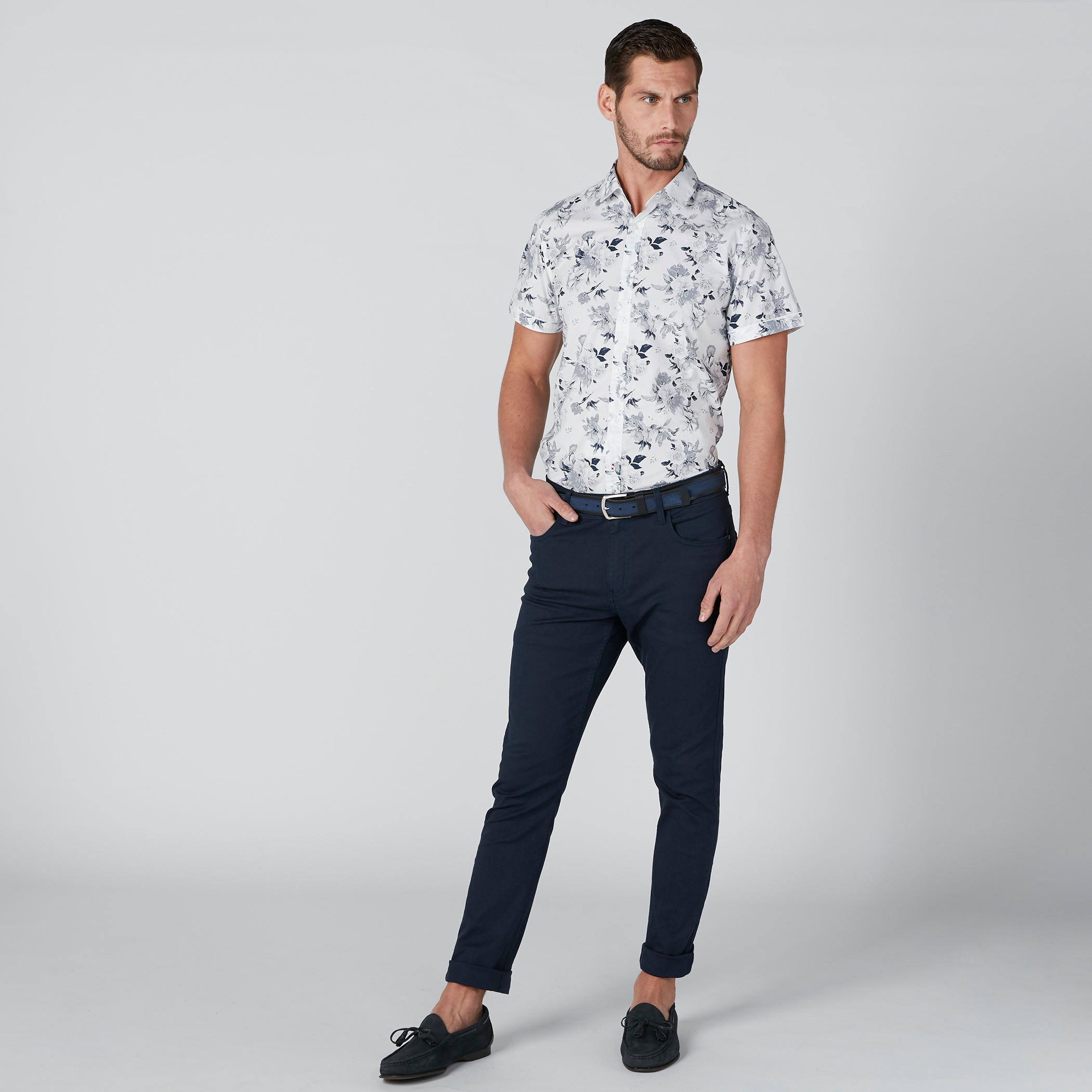 قميص مستدام سليم فيت بطبعات بيينج هيومان-men-clothing-shirts-image-2
