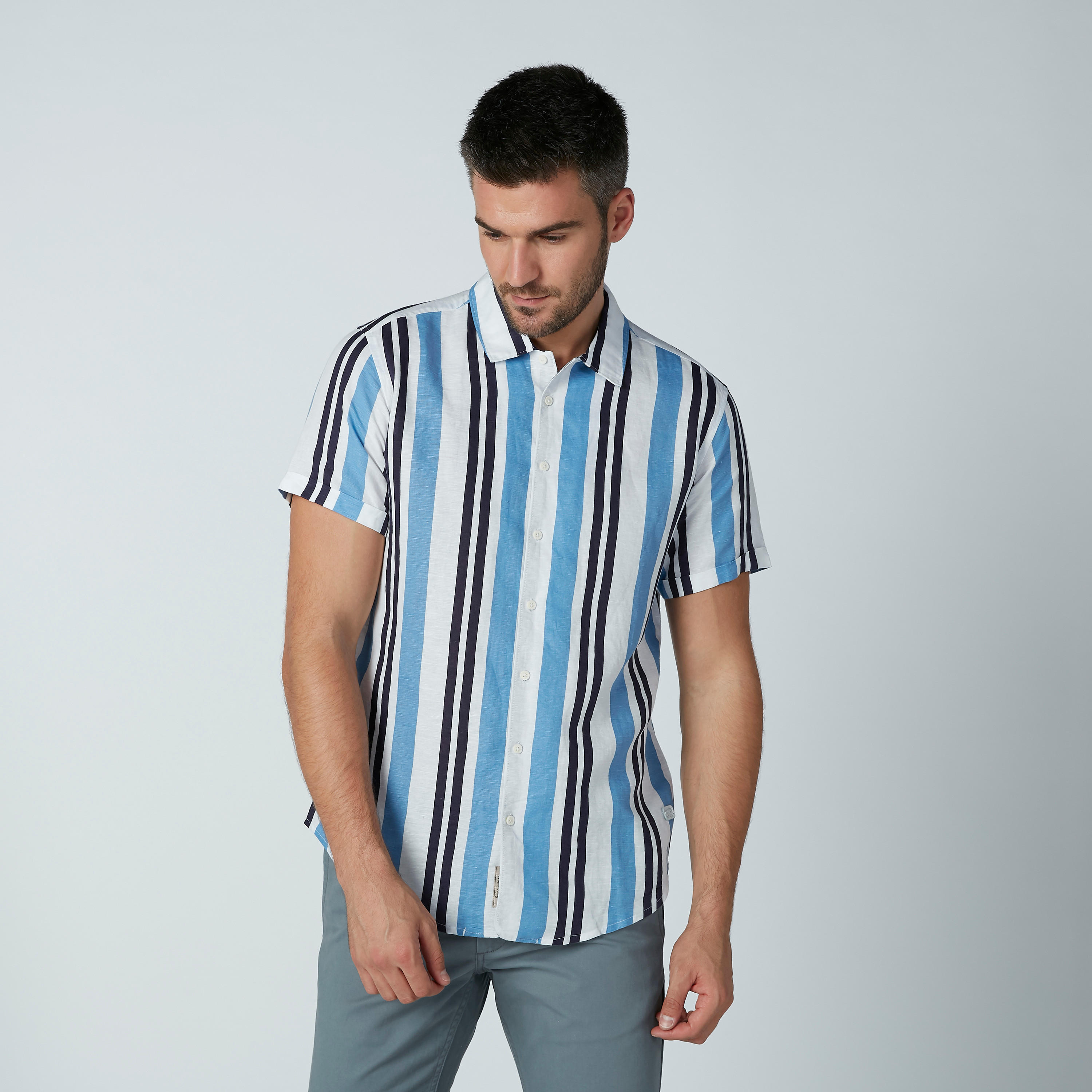 قميص مستدام مقلم بأكمام قصيرة بيينج هيومان -men-clothing-shirts-image-1