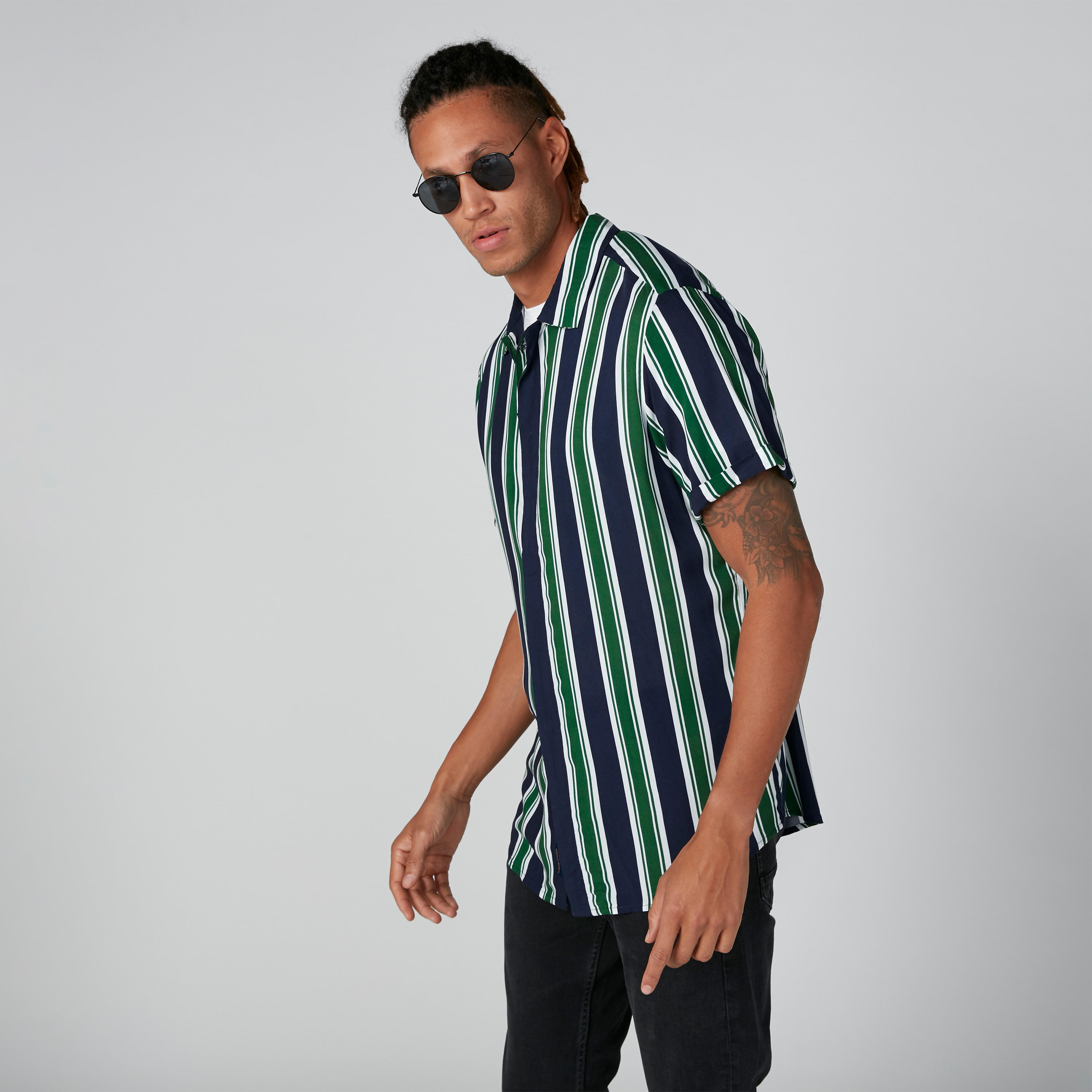 قميص مستدام مقلم بأكمام قصيرة بيينج هيومان-men-clothing-shirts-image-1