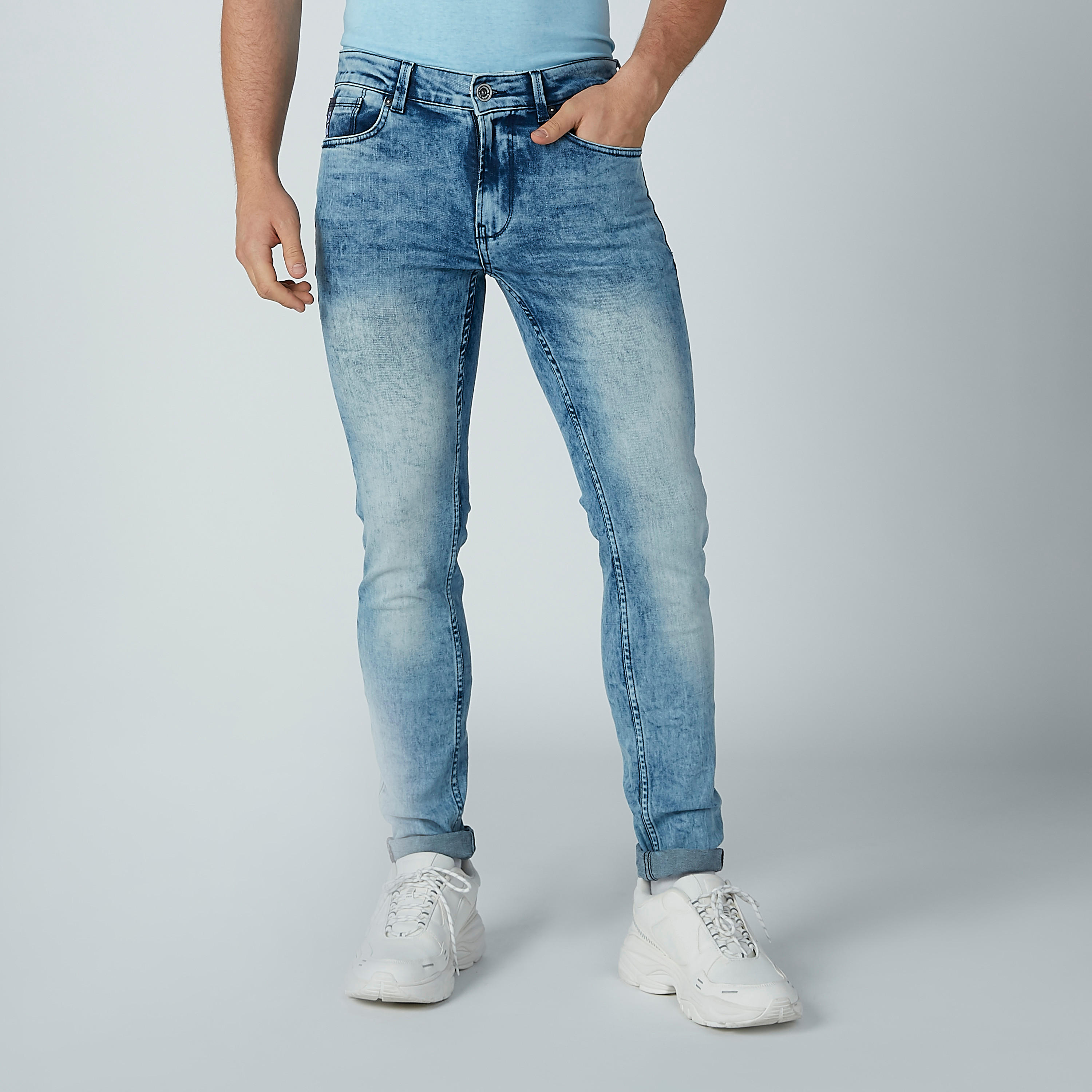 بنطلون جينز مستدام سكيني بخصر منخفض بيينج هيومان-men-clothing-bottoms-jeans-image-2