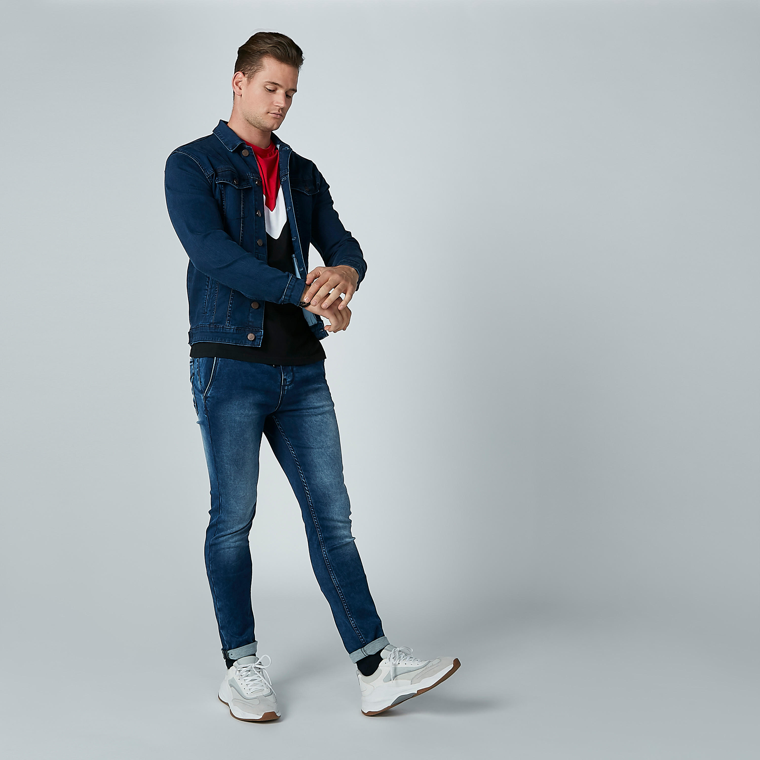 بنطلون جينز مستدام برباط وخصر منخفض من بيينج هيومان-men-clothing-bottoms-jeans-image-1