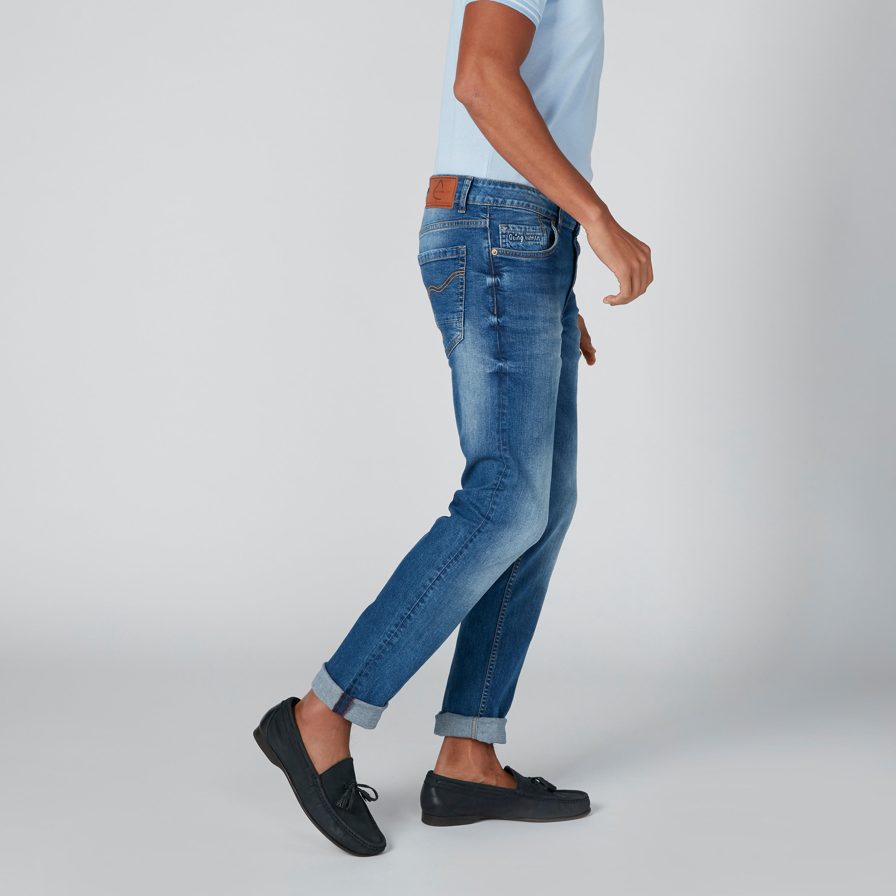 بنطلون مستدام جينز سكيني بخصر منخفض من بيينج هيومان-men-clothing-bottoms-jeans-image-2