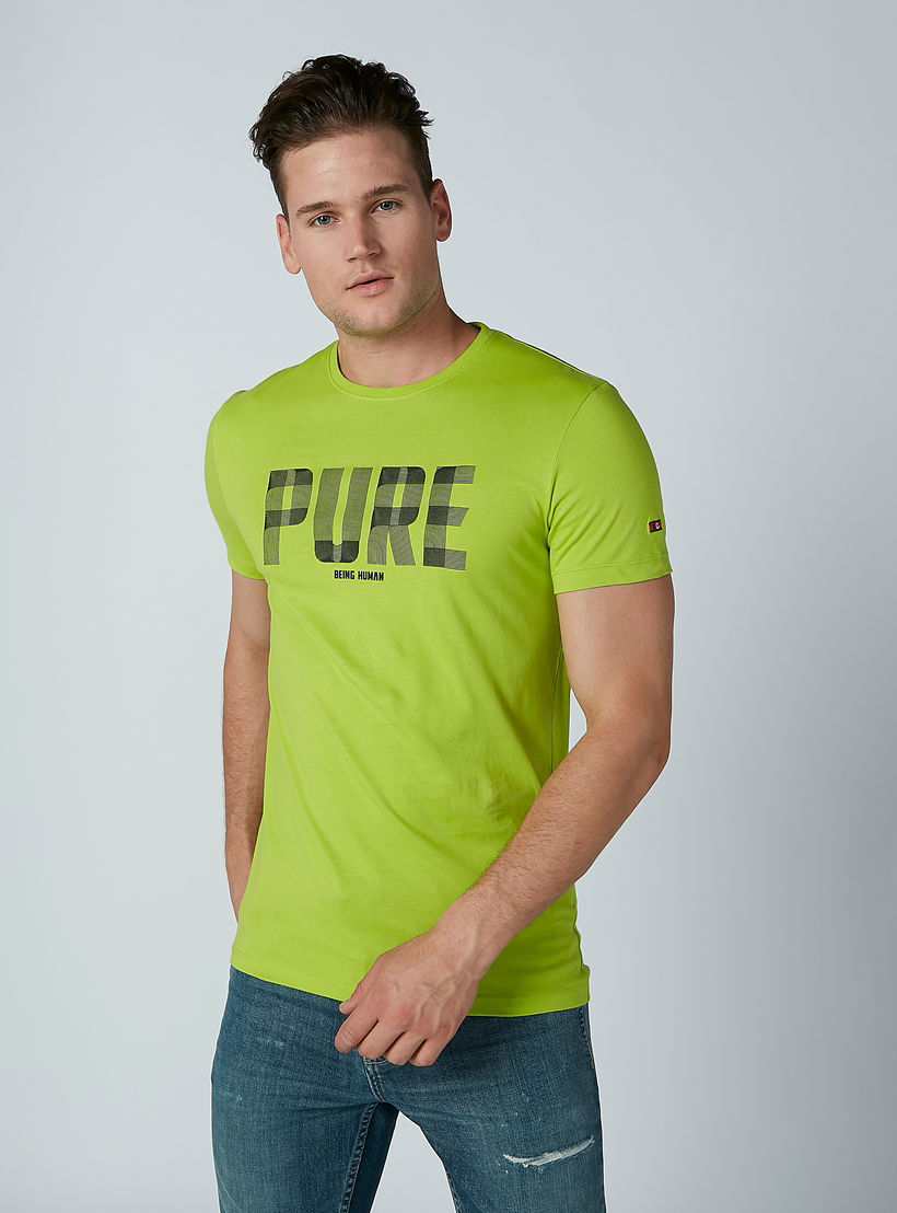 تيشيرت بياقة ضيقة وأكمام قصيرة وطبعات بيينج هيومان-men-clothing-tshirtsandpolos-tshirts-image-2