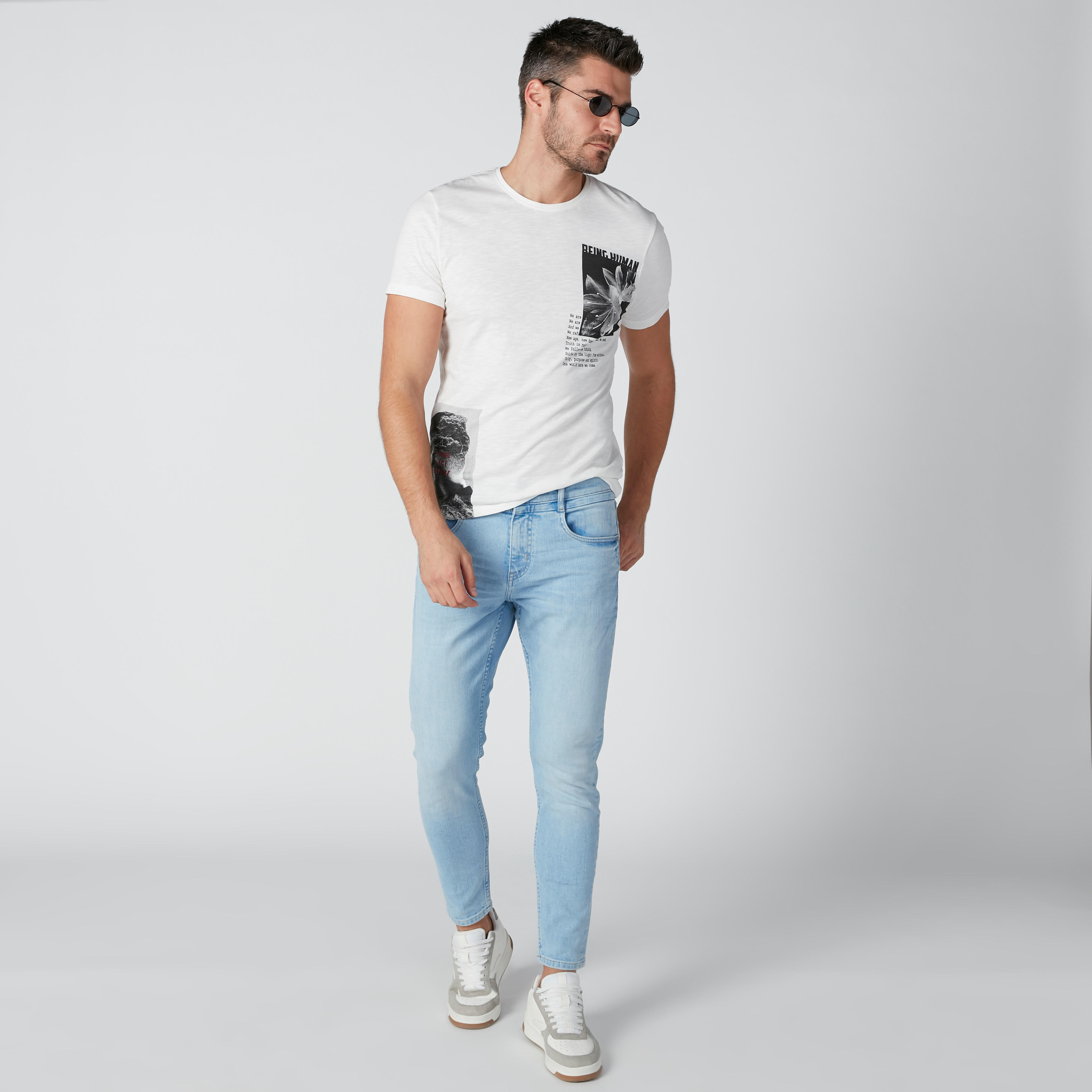 تيشيرت بقصّة عادية وياقة مستديرة وطبعات بيينج هيومان-men-clothing-tshirtsandpolos-tshirts-image-1