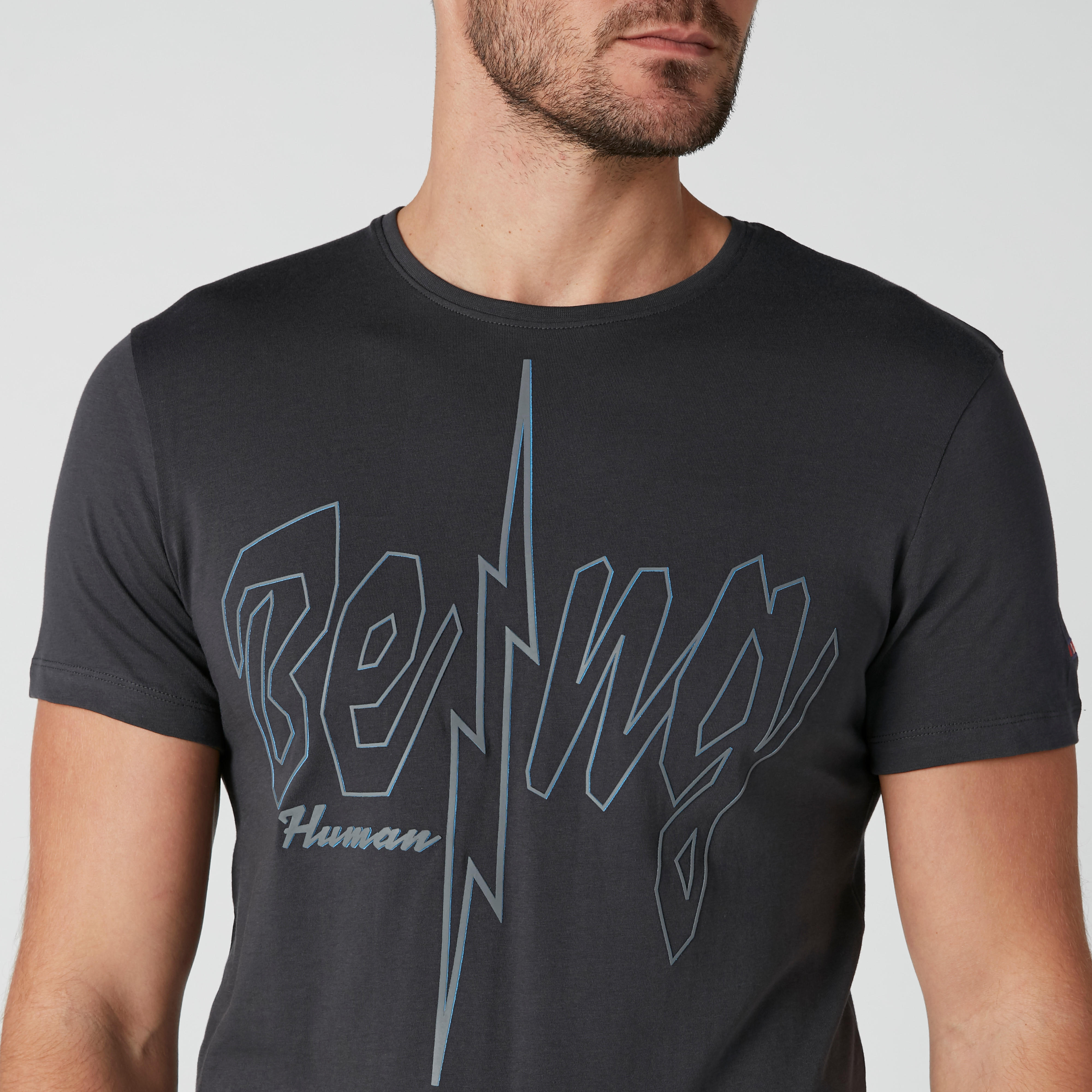 تيشيرت بياقة مستديرة وطبعات بيينج هيومان-men-clothing-tshirtsandpolos-tshirts-image-1