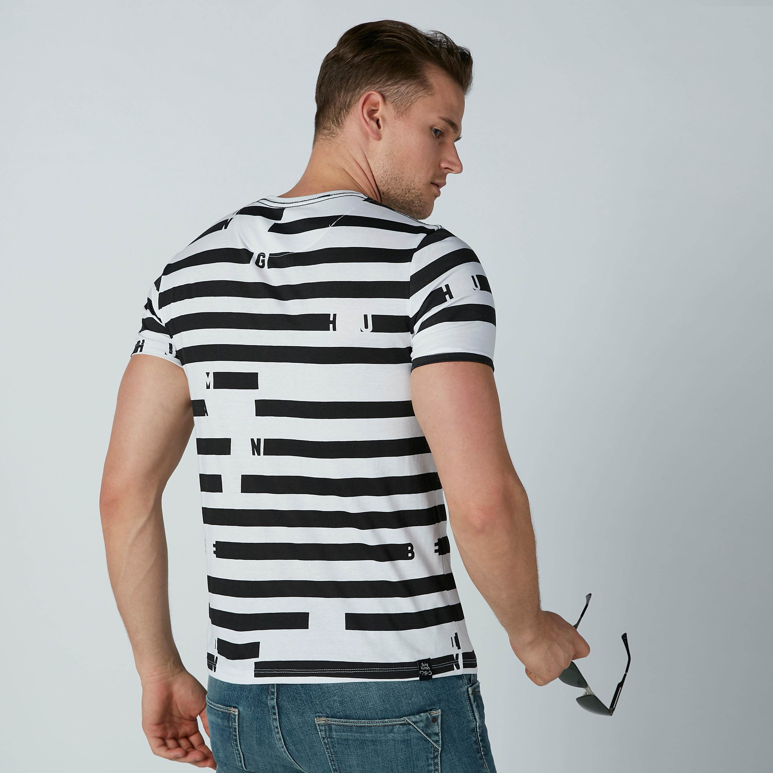 تيشيرت مقلّم بياقة مستديرة وأكمام قصيرة من بيينج هيومان-men-clothing-tshirtsandpolos-tshirts-image-4