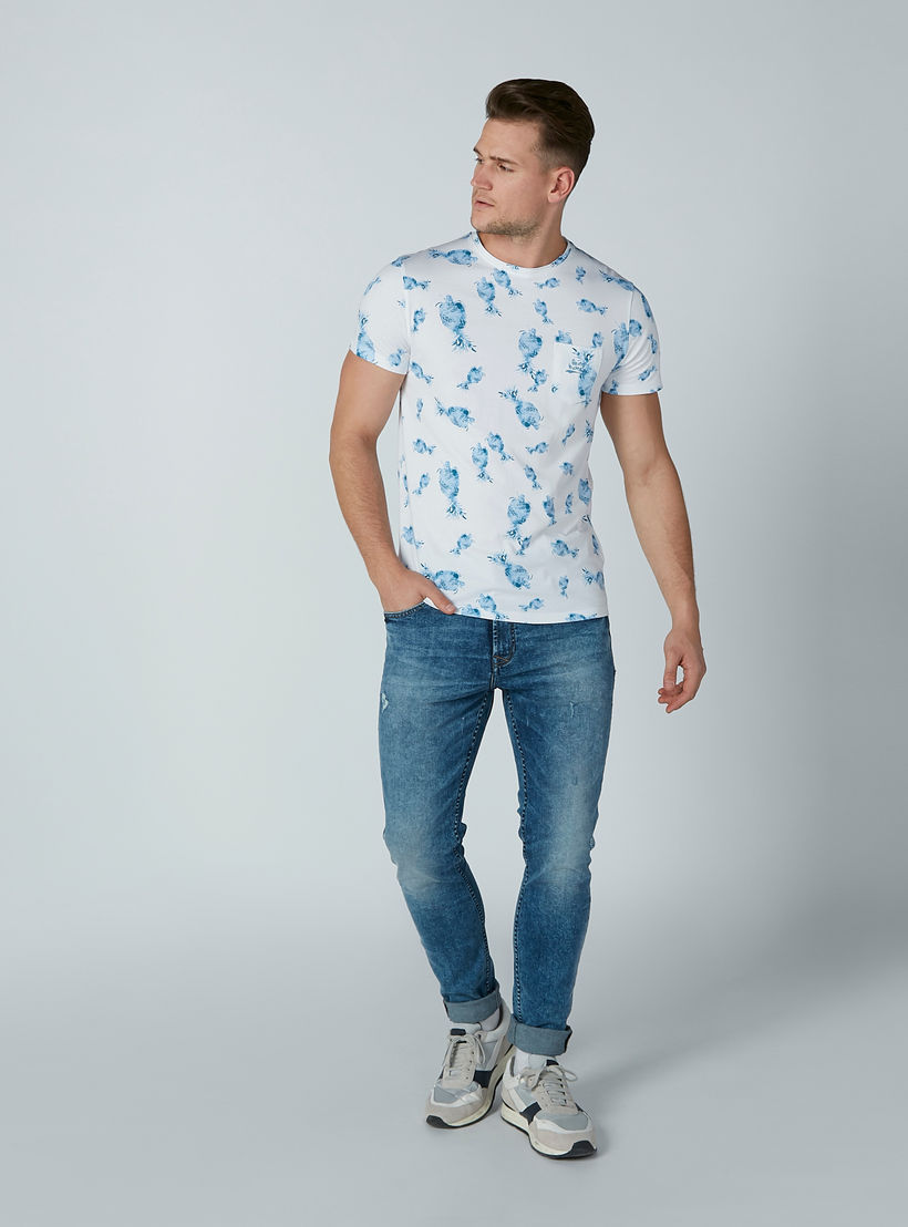 تيشيرت بأكمام قصيرة وجيب على الصدر وطبعات بيينج هيومان-men-clothing-tshirtsandpolos-tshirts-image-3