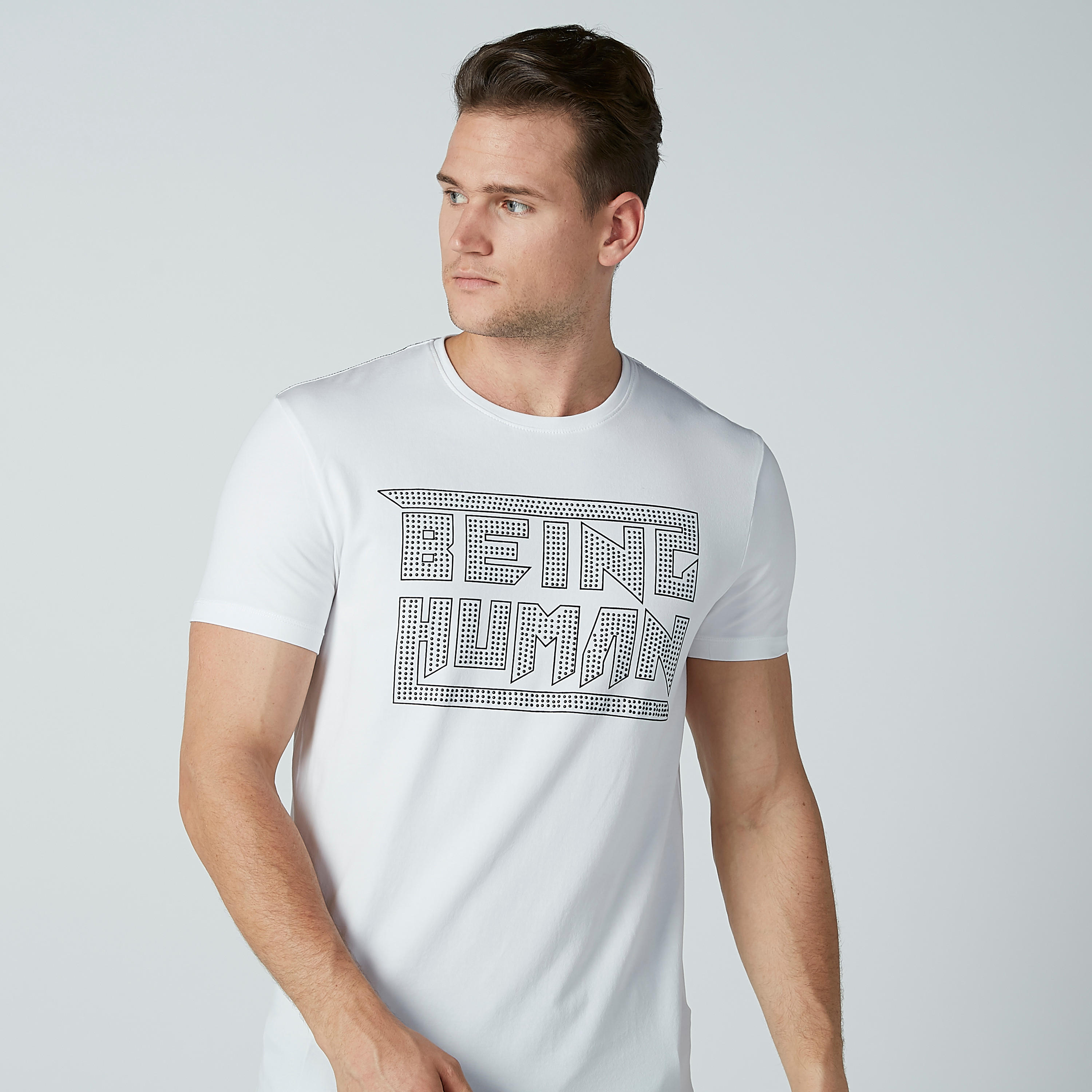 تيشيرت بياقة مستديرة وأكمام قصيرة وطبعات بيينج هيومان-men-clothing-tshirtsandpolos-tshirts-image-2