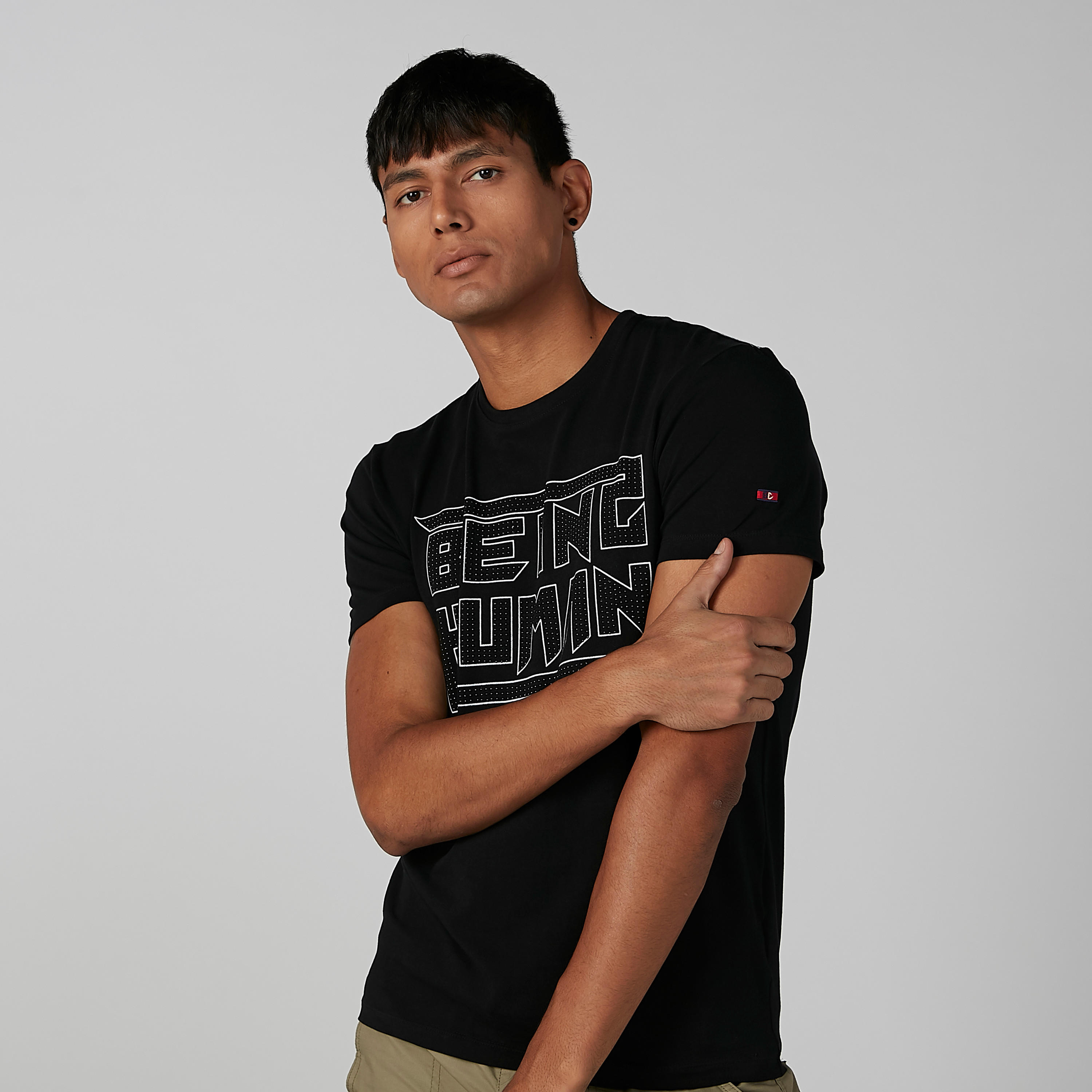 تيشيرت بياقة مستديرة وأكمام قصيرة وطبعات بيينج هيومان-men-clothing-tshirtsandpolos-tshirts-image-3