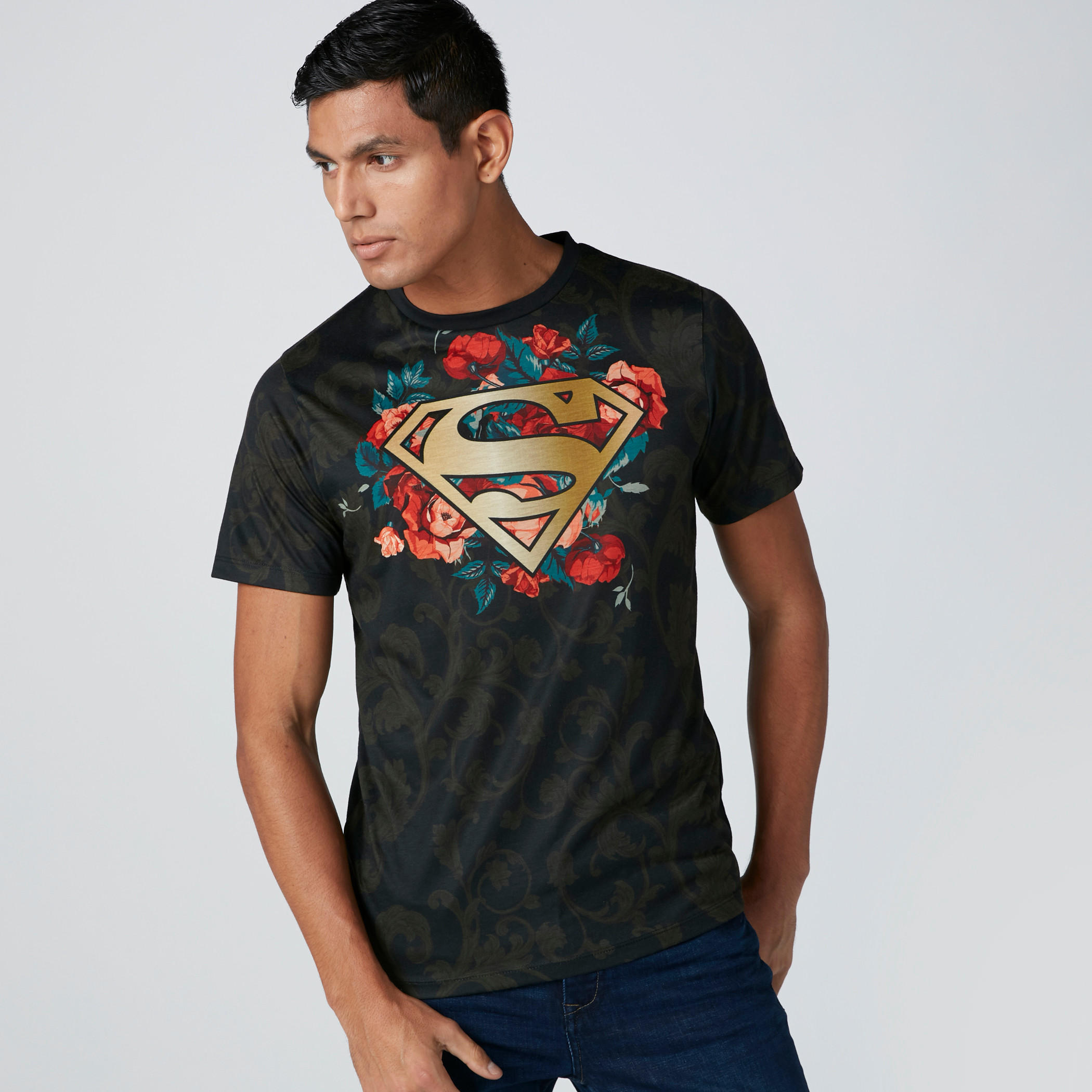 تيشيرت بطبعات سوبرمان من بيينج هيومان-men-clothing-tshirtsandpolos-tshirts-image-4