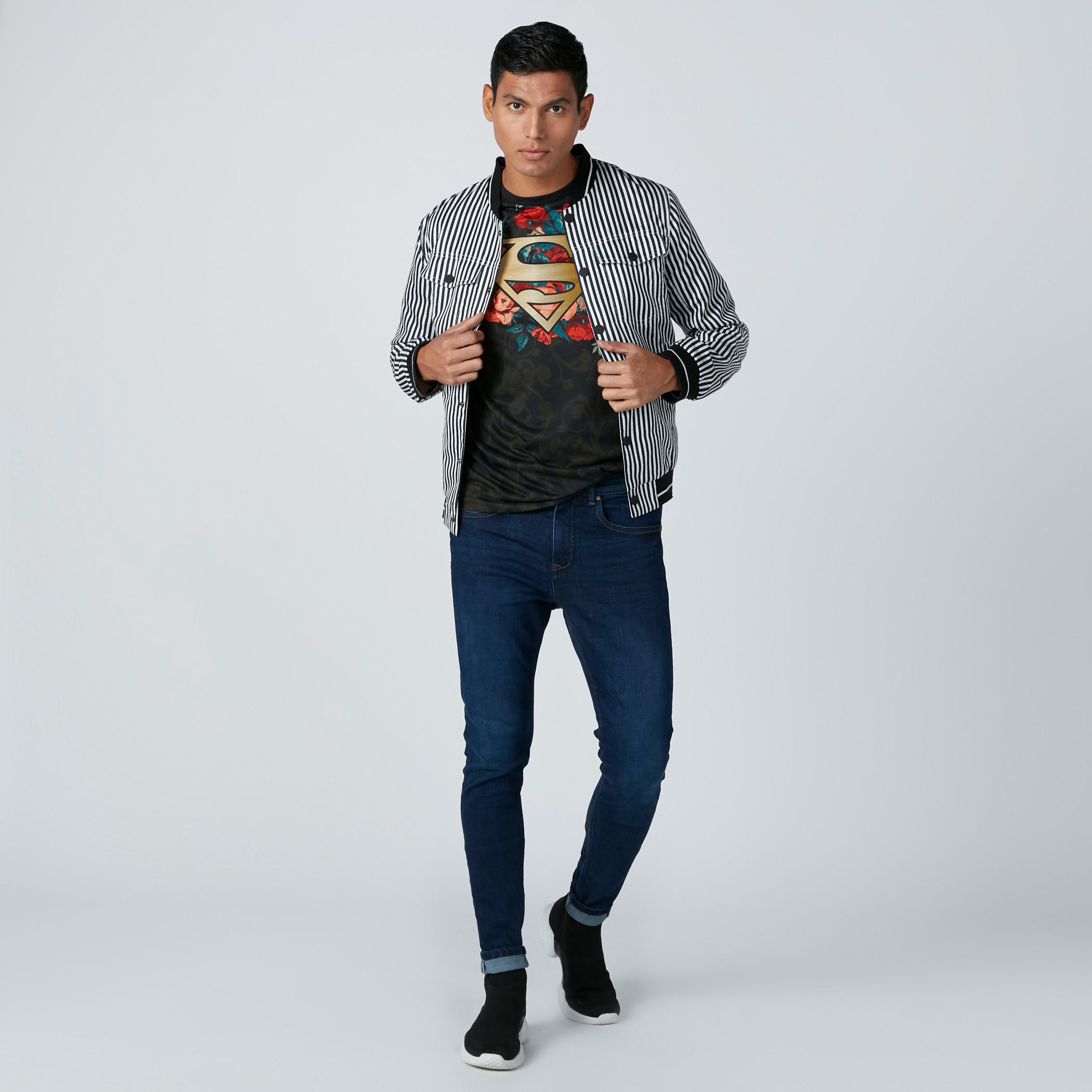 تيشيرت بطبعات سوبرمان من بيينج هيومان-men-clothing-tshirtsandpolos-tshirts-image-2