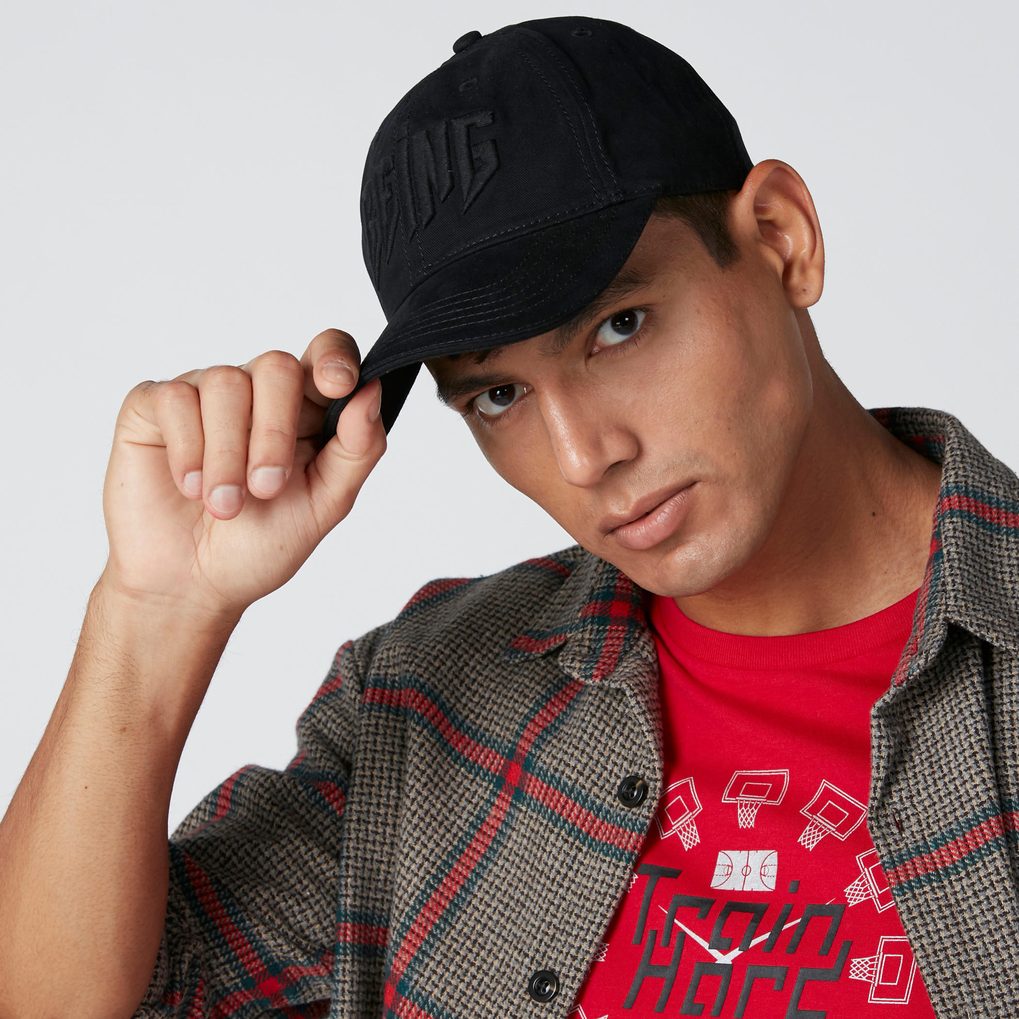 قبّعة كاب بتطريز ودرزات بيينج هيومان-men-caps-image-2