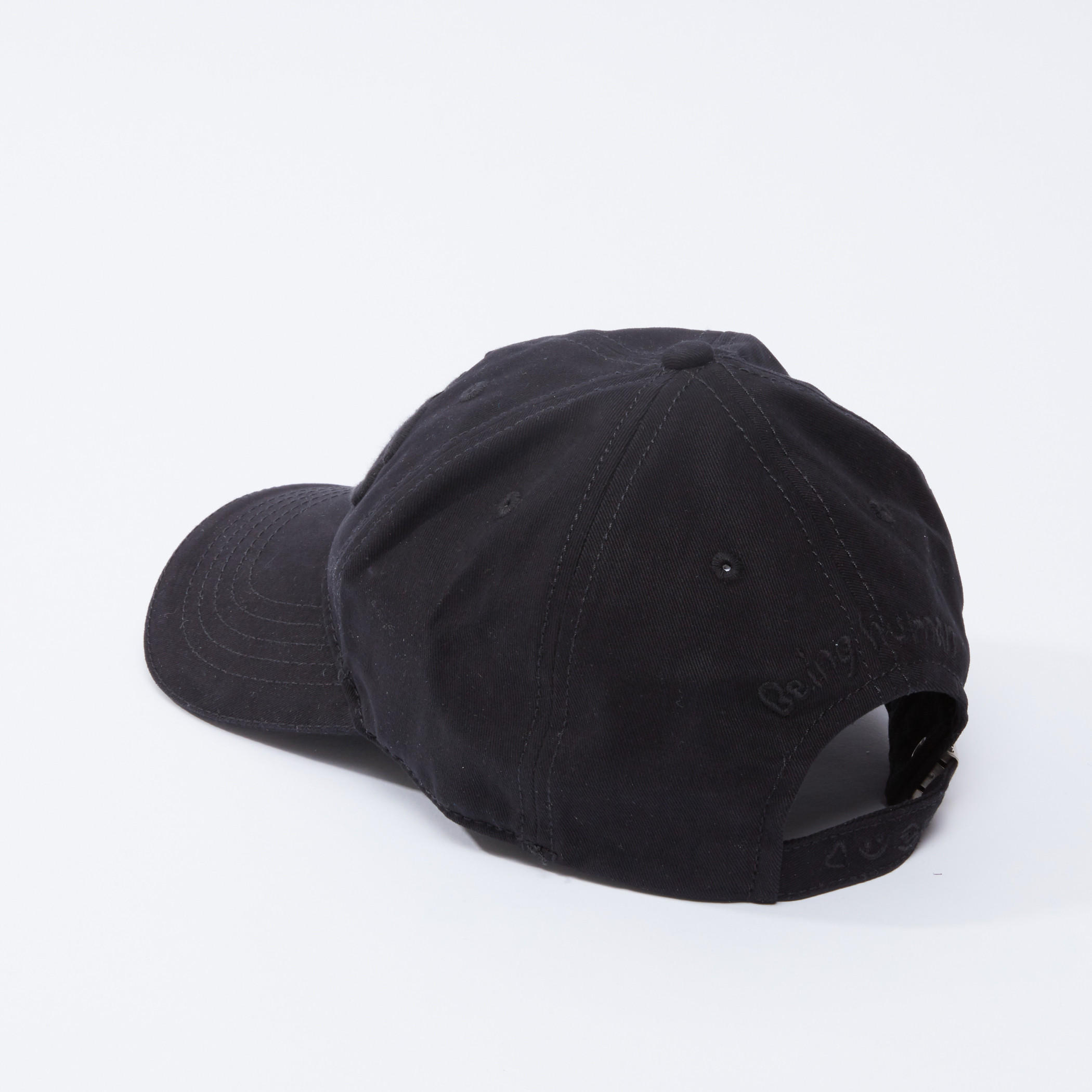 قبّعة كاب بتطريز ودرزات بيينج هيومان-men-caps-image-3