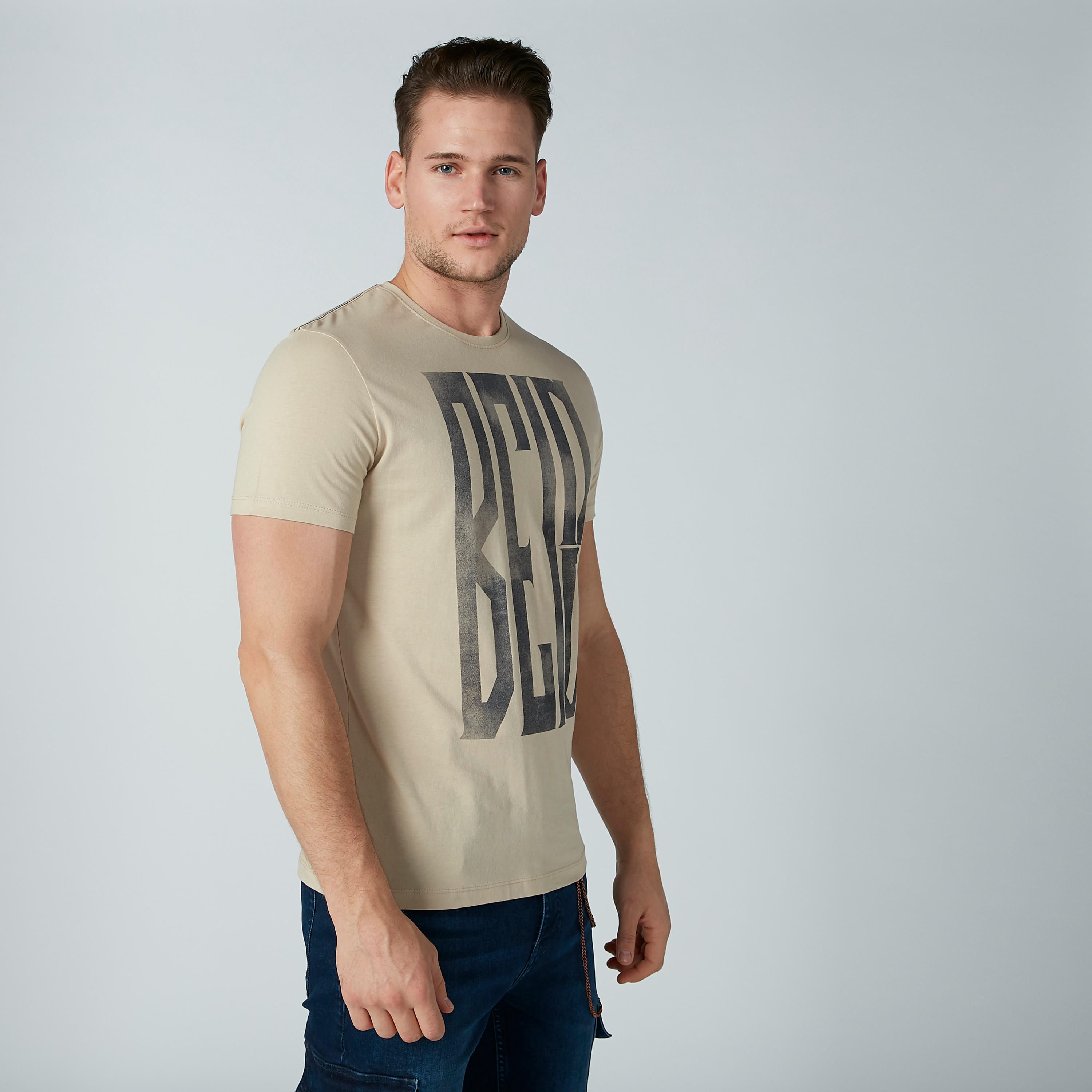 تيشيرت بأكمام قصيرة وطبعات بيينج هيومان-men-clothing-tshirtsandpolos-tshirts-image-1