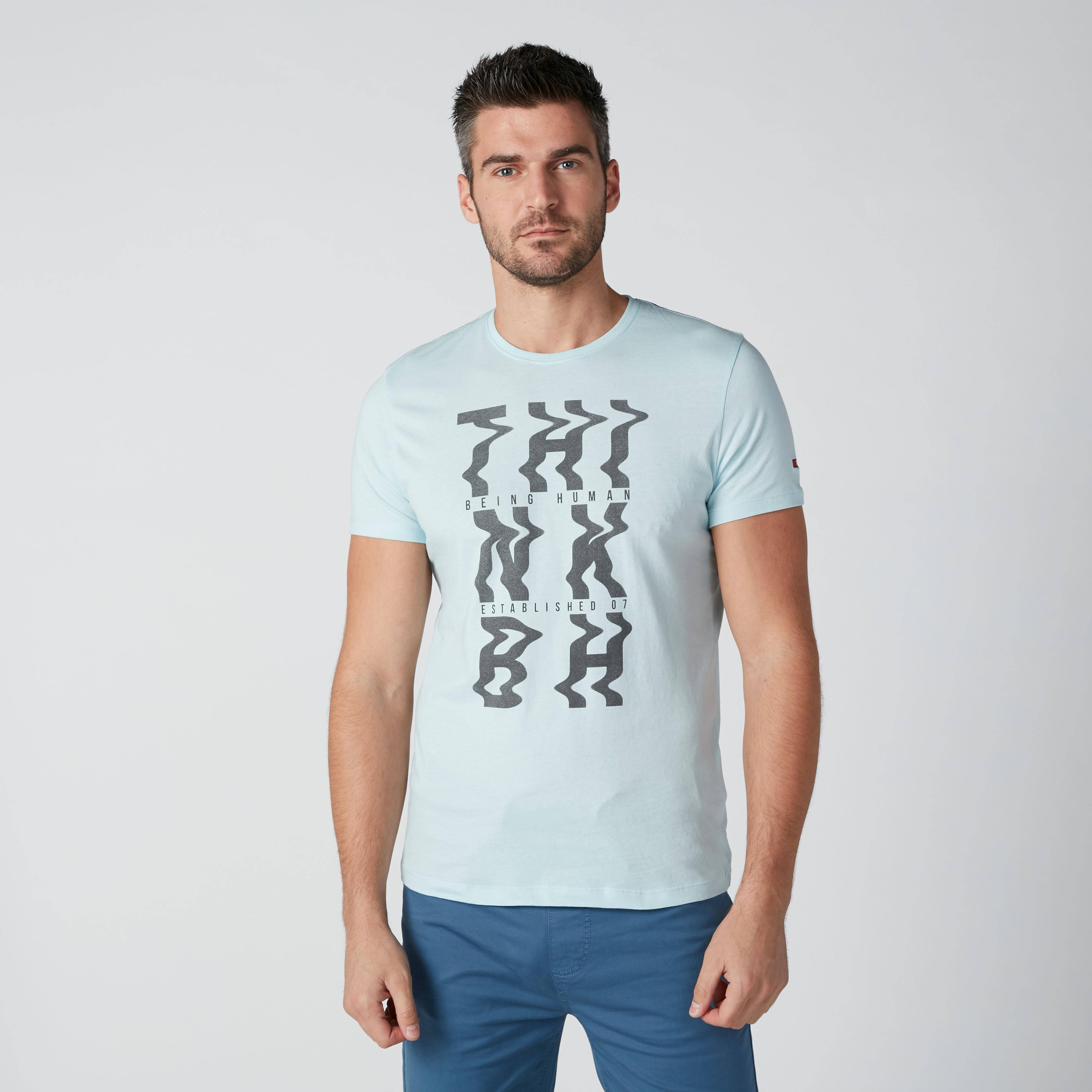 تيشيرت بقصّة عادية وياقة مستديرة وطبعات بيينج هيومان-men-clothing-tshirtsandpolos-tshirts-image-2